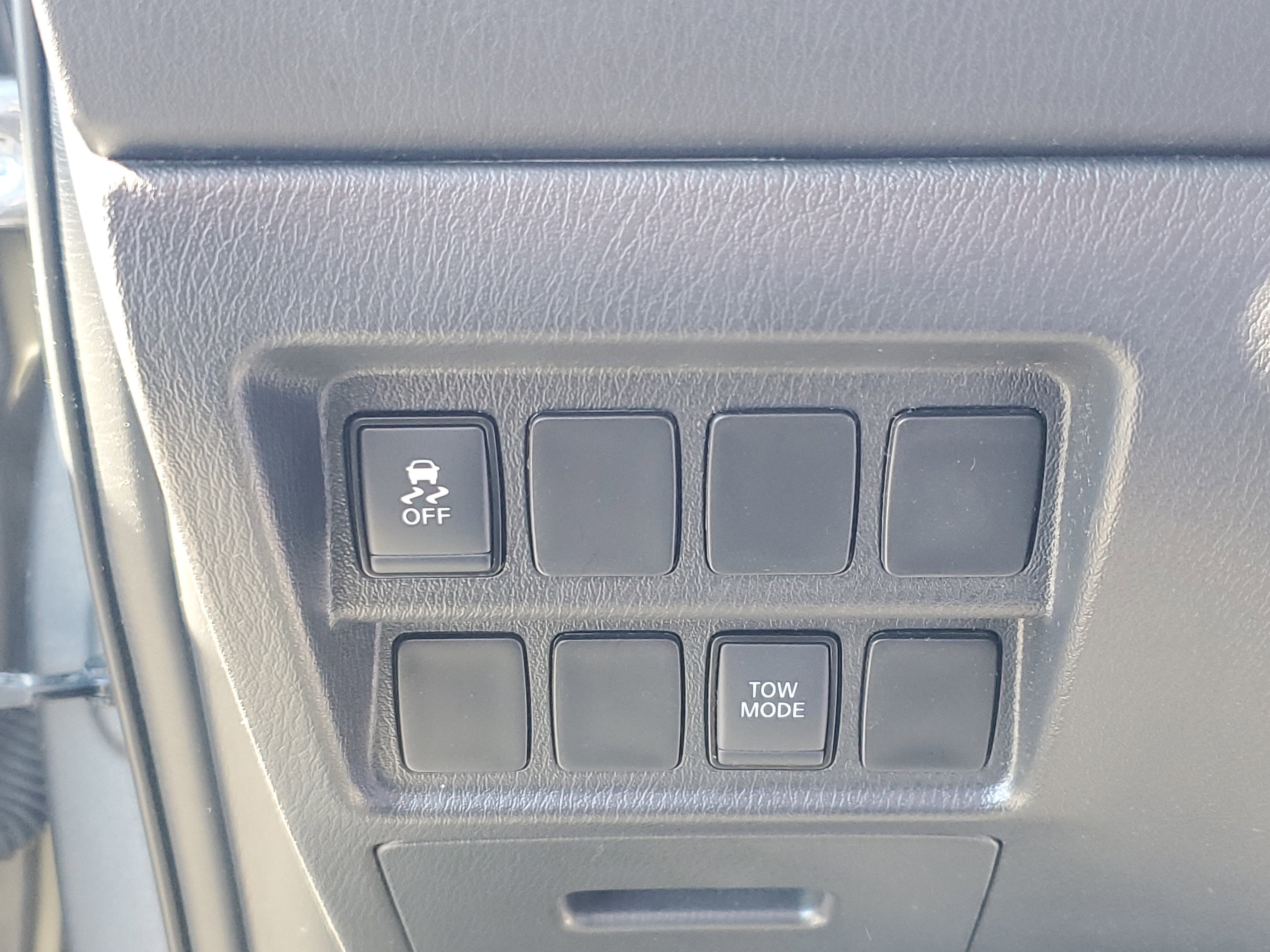 2020 Nissan Pathfinder S