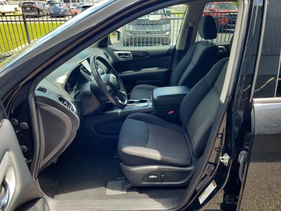 2019 Nissan Pathfinder SV