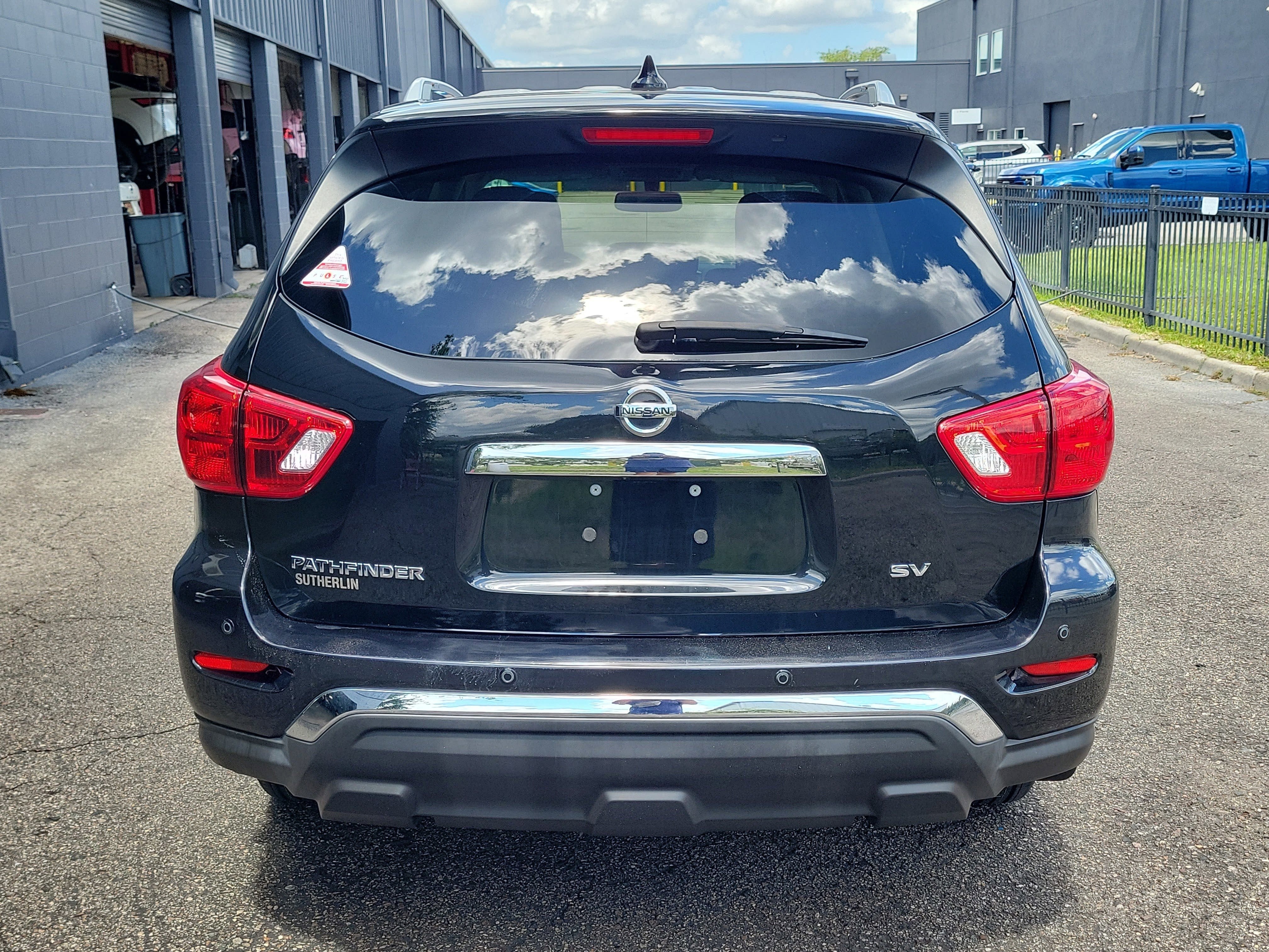 2019 Nissan Pathfinder SV