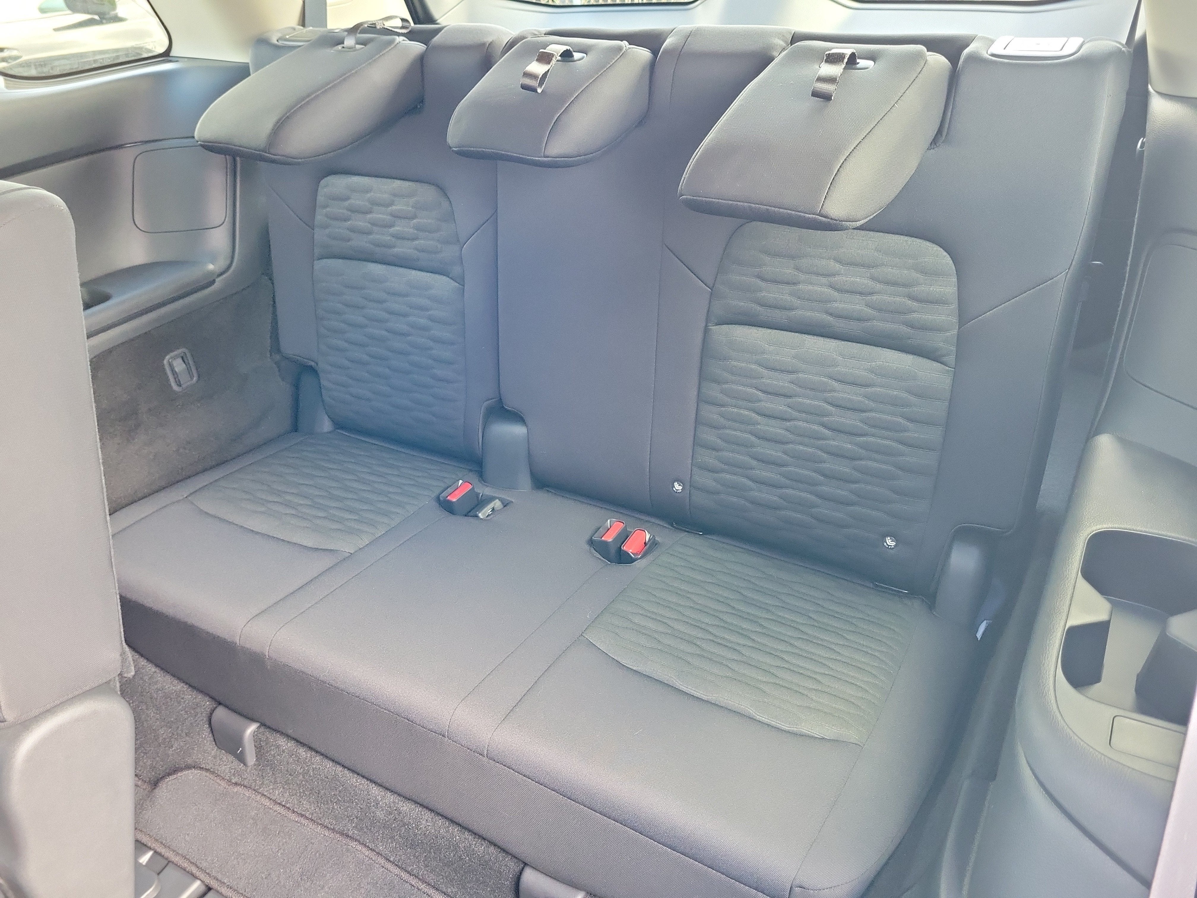 2025 Nissan Pathfinder S