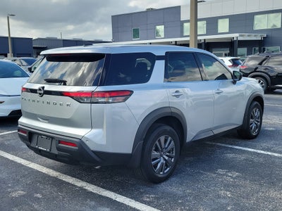 2025 Nissan Pathfinder S