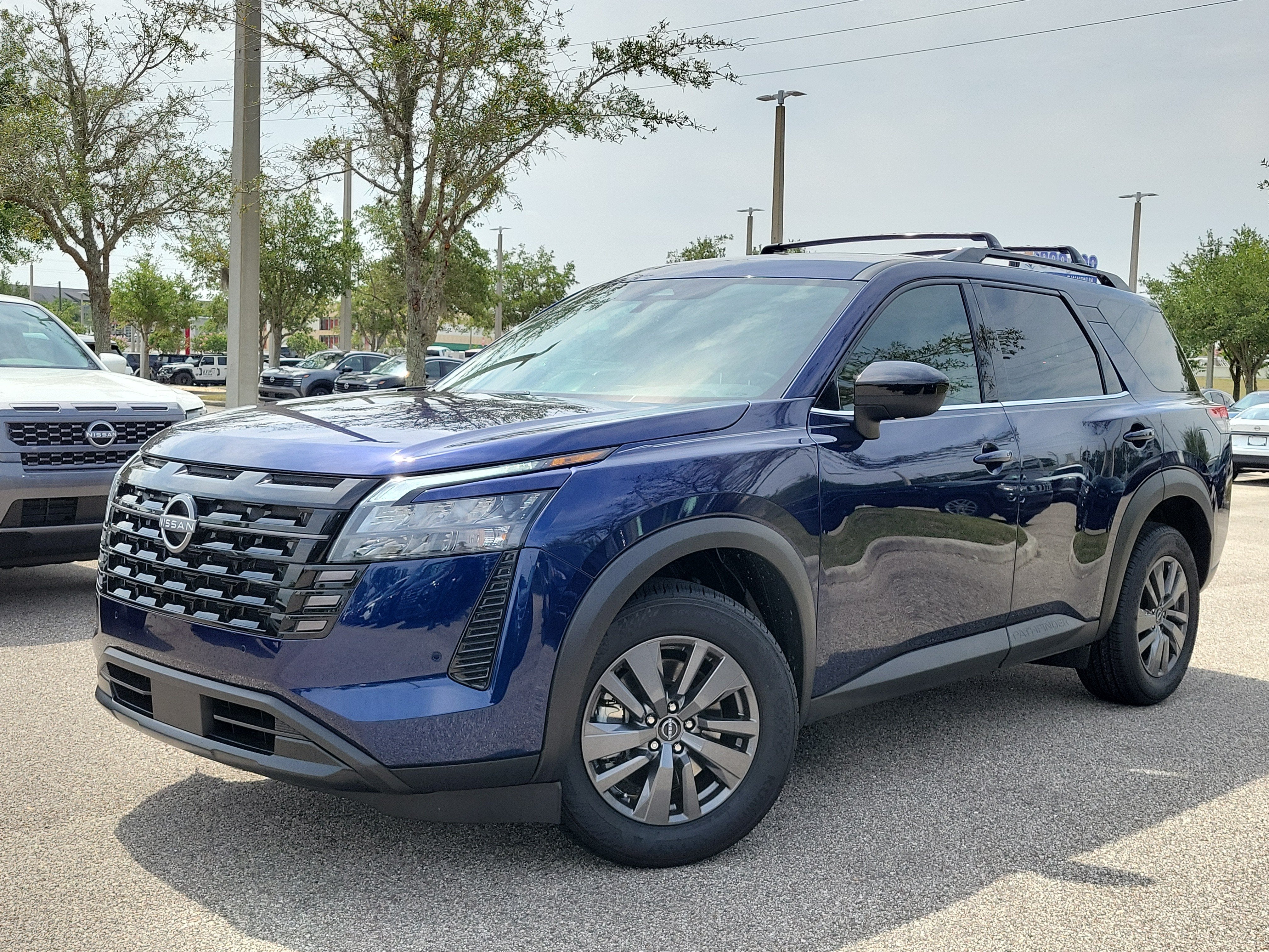 2026 Nissan Pathfinder SV