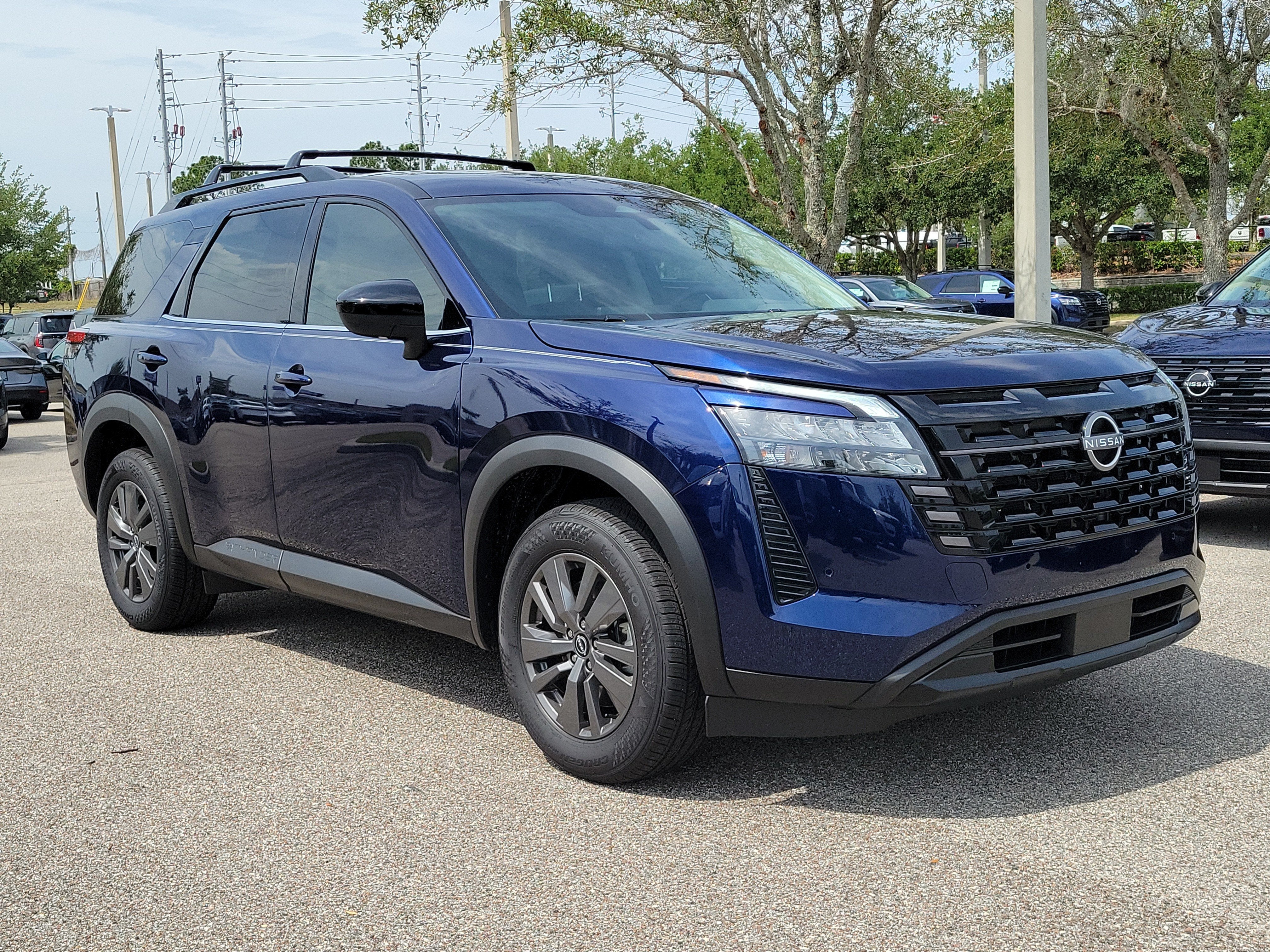 2026 Nissan Pathfinder SV