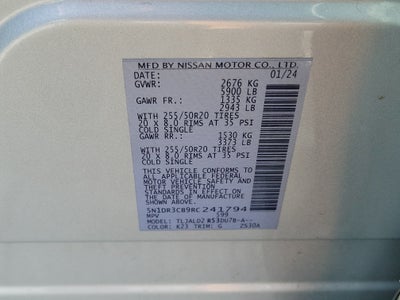 2024 Nissan Pathfinder SL