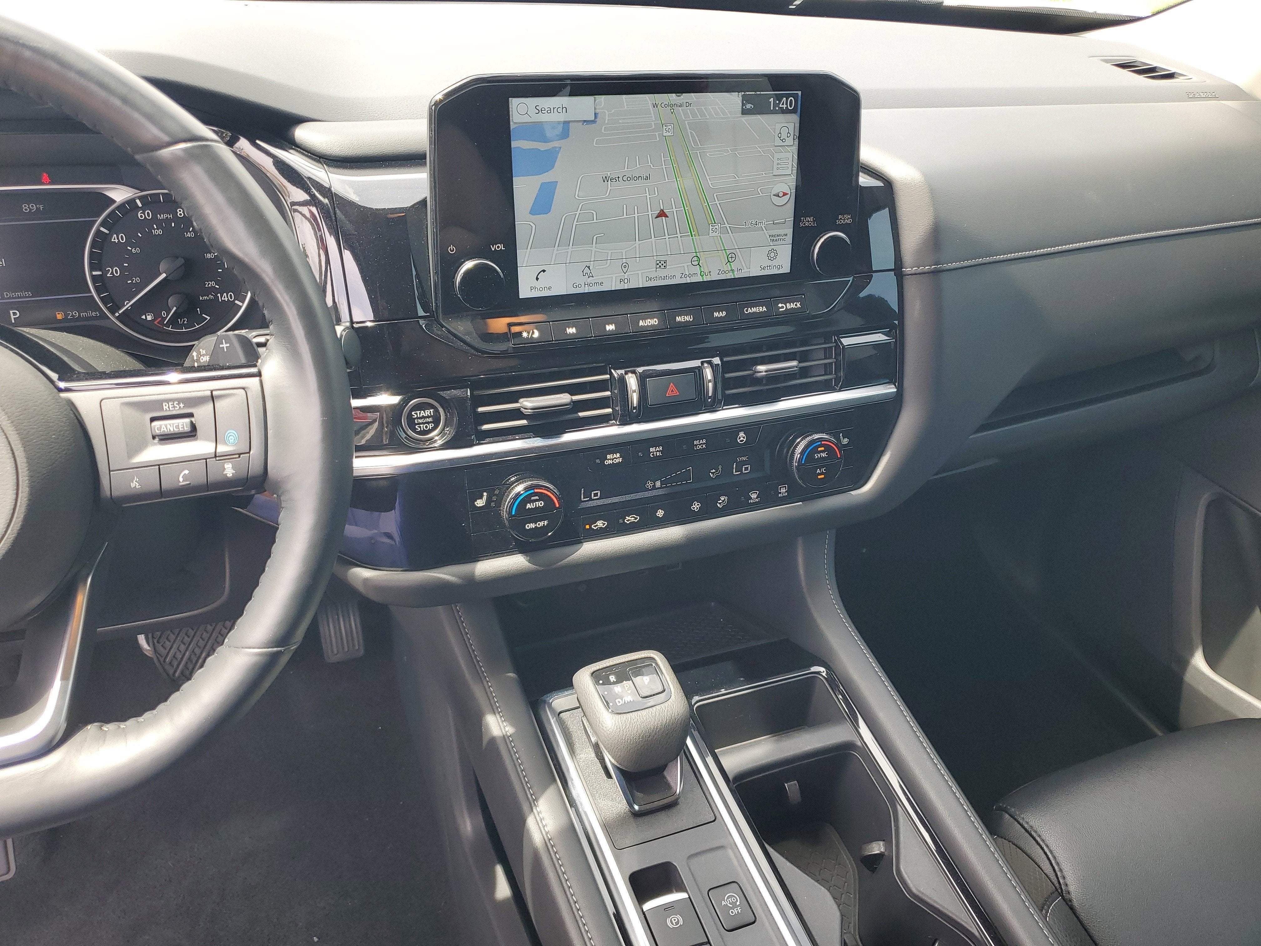 2023 Nissan Pathfinder SL