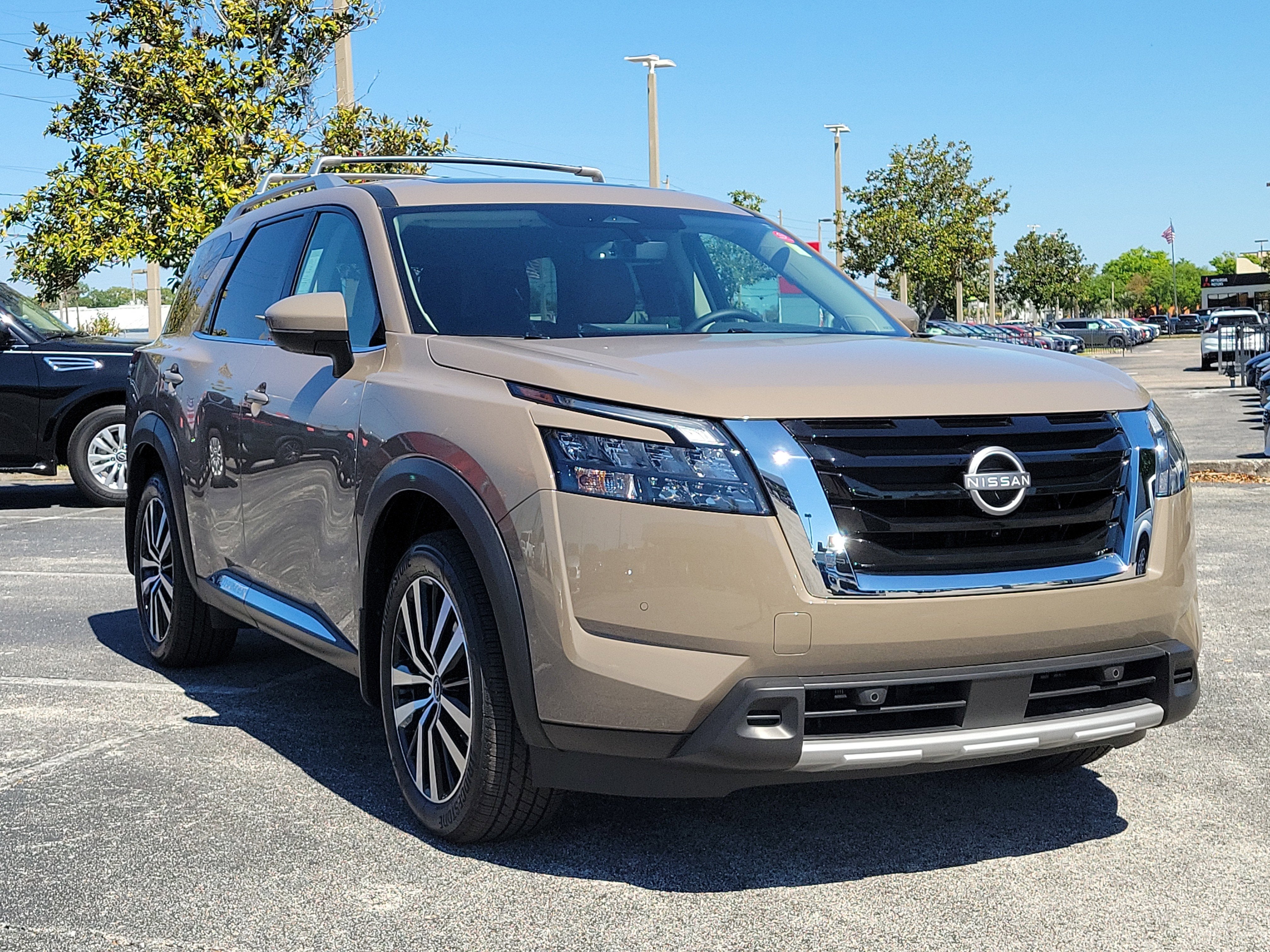 2025 Nissan Pathfinder Platinum