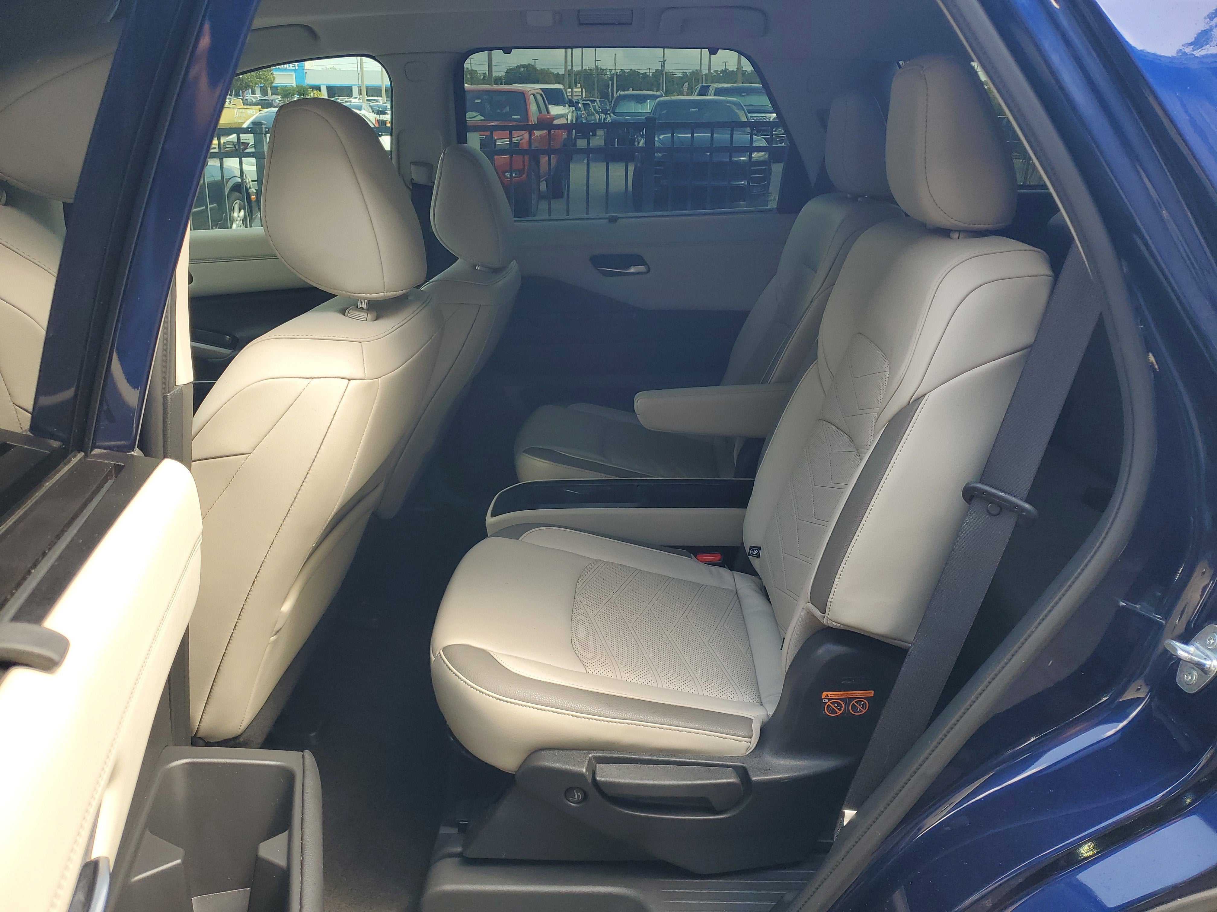2022 Nissan Pathfinder Platinum