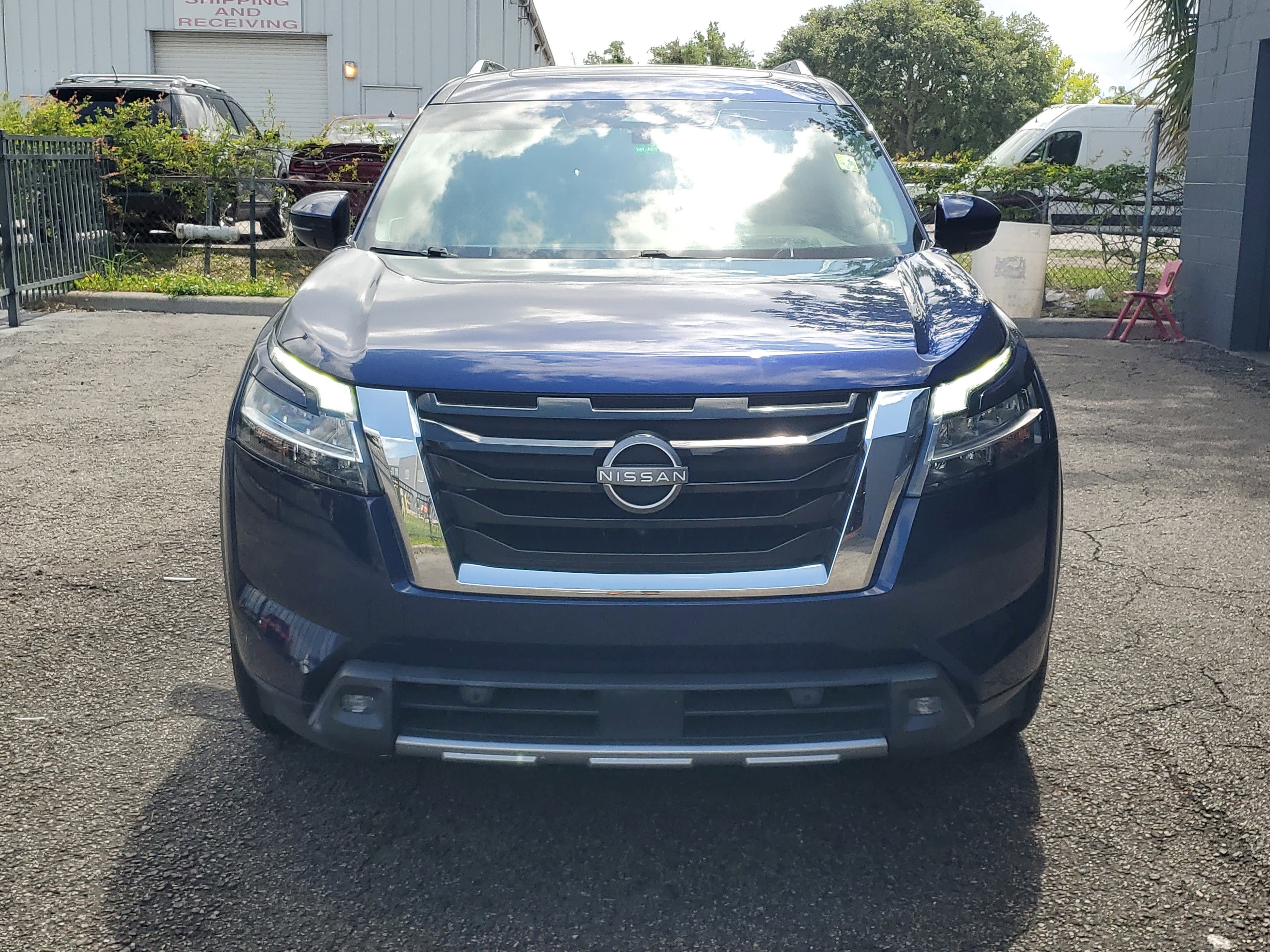 2022 Nissan Pathfinder Platinum