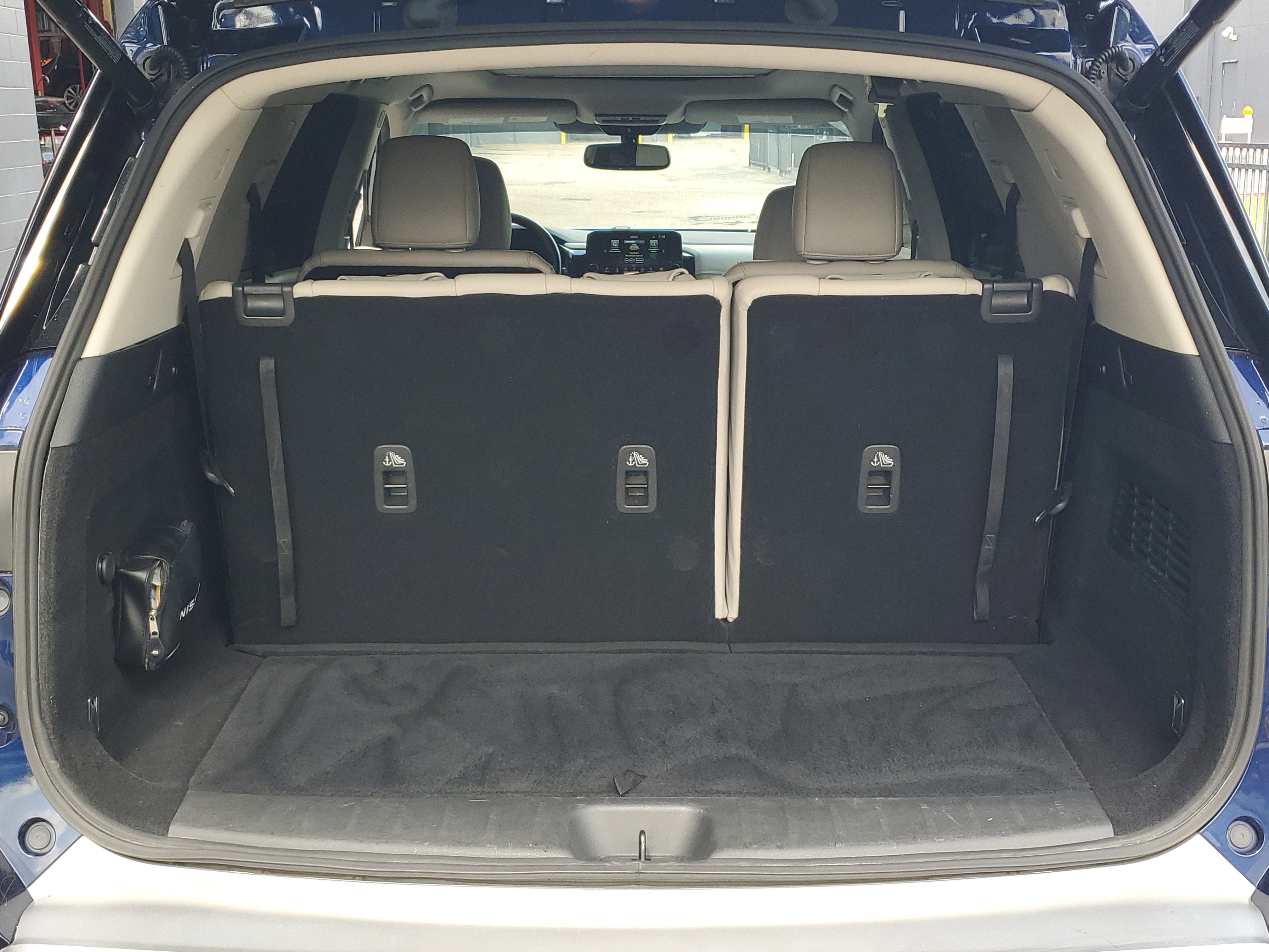 2022 Nissan Pathfinder Platinum