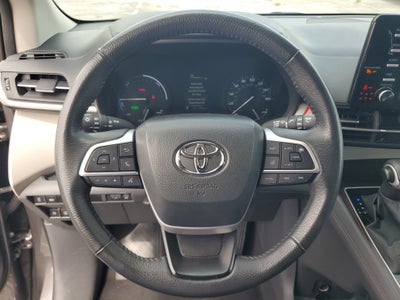 2024 Toyota Sienna XLE