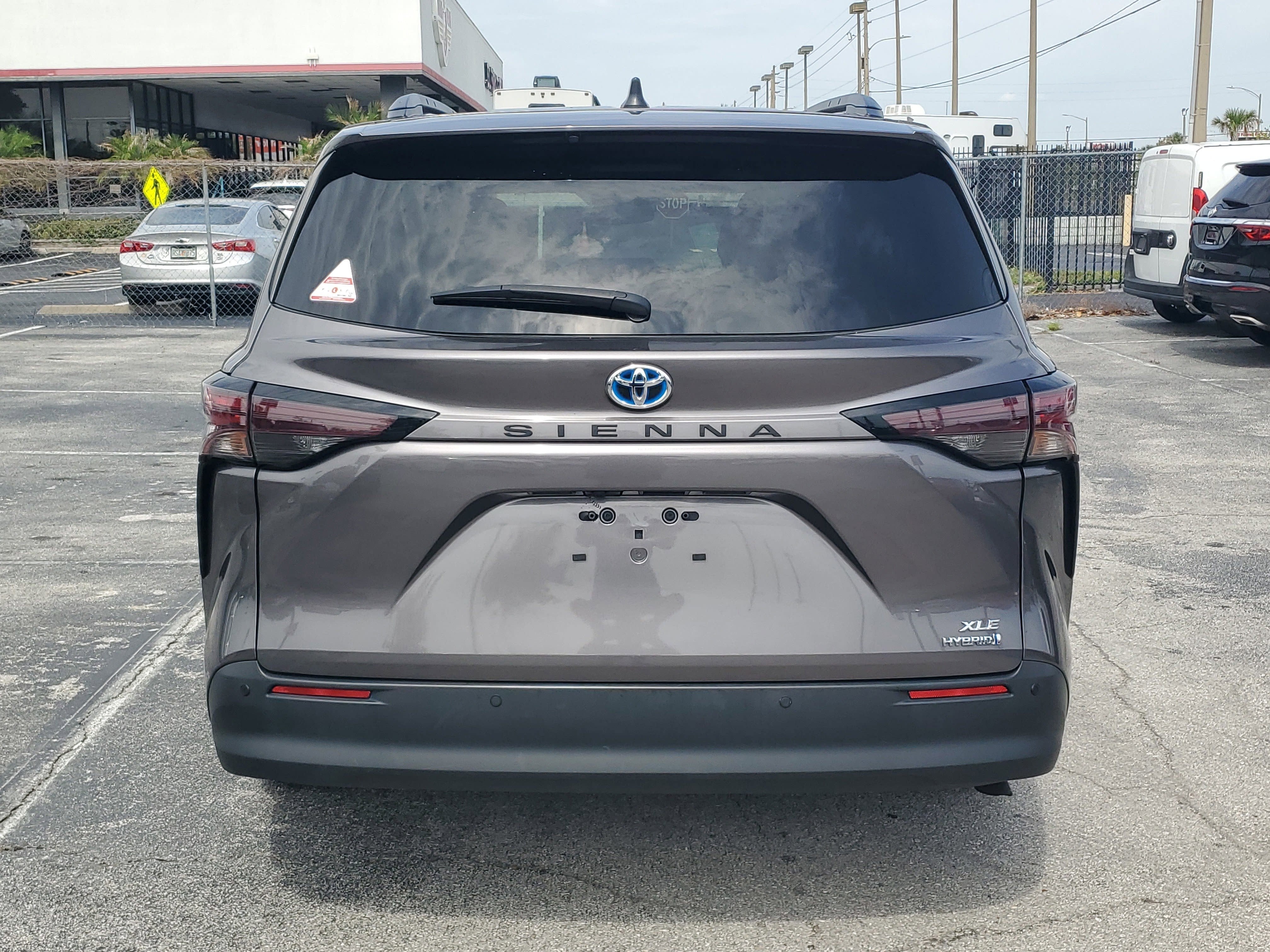 2024 Toyota Sienna XLE