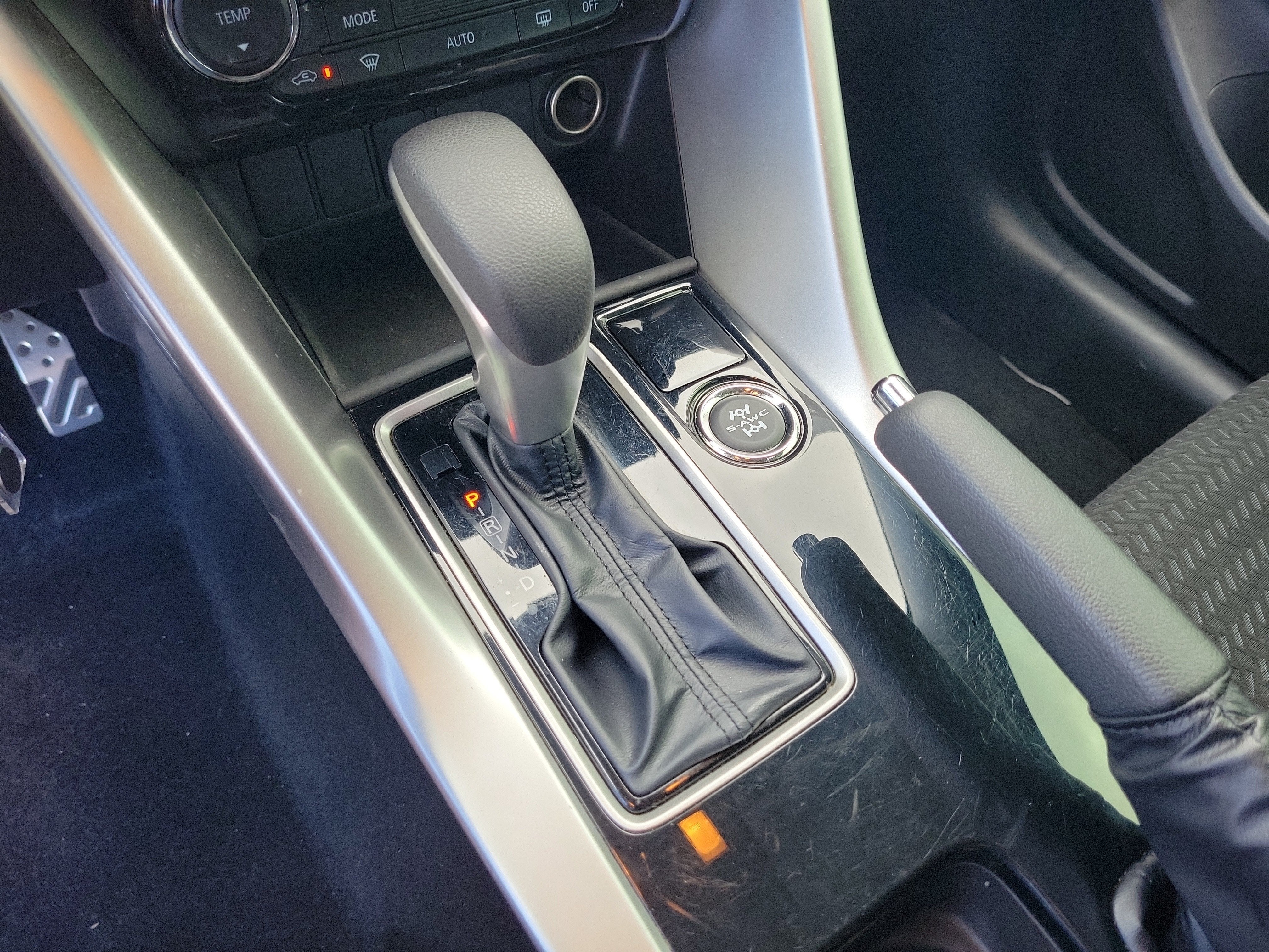 2025 Mitsubishi Eclipse Cross ES