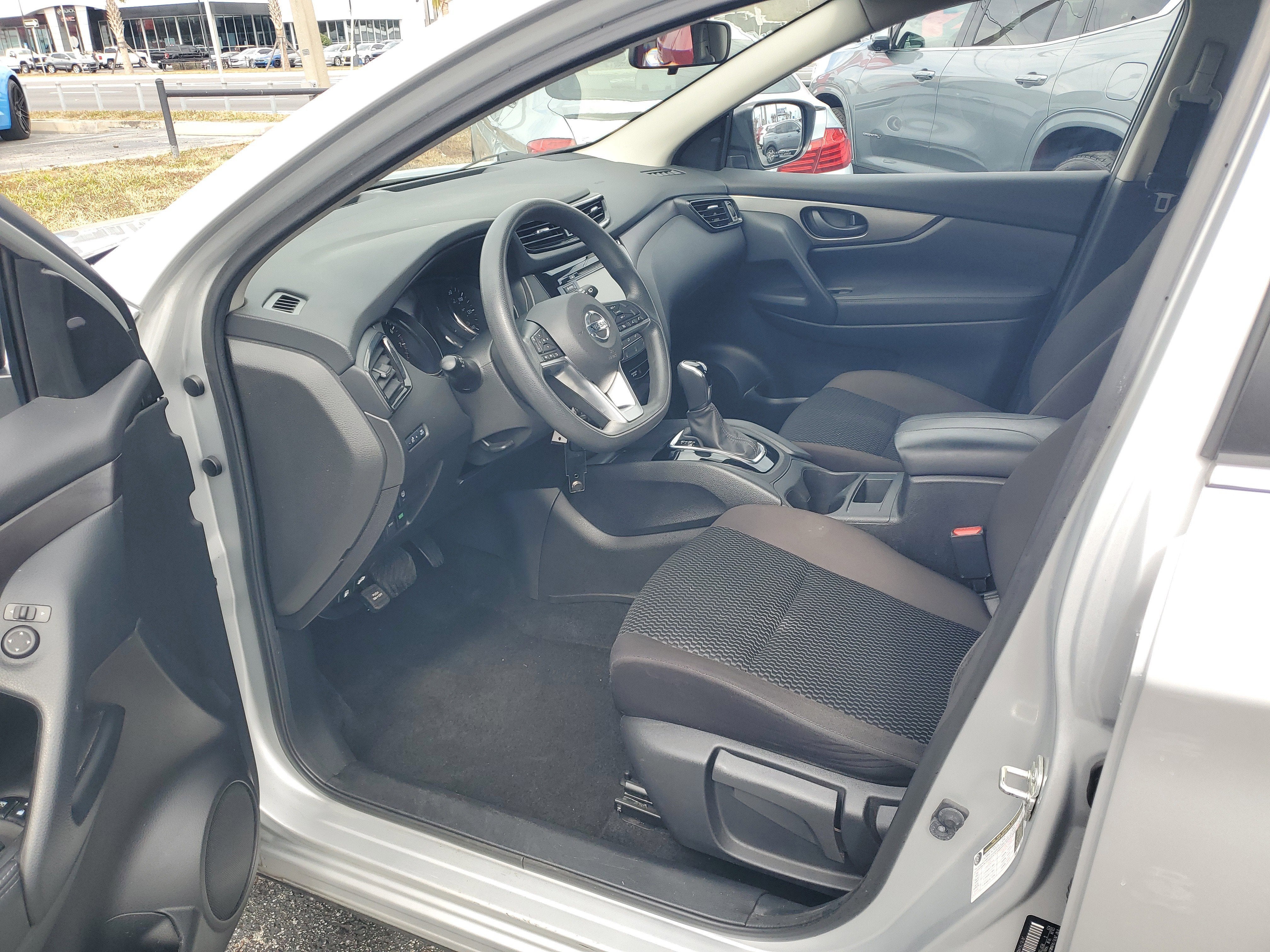 2022 Nissan Rogue Sport S