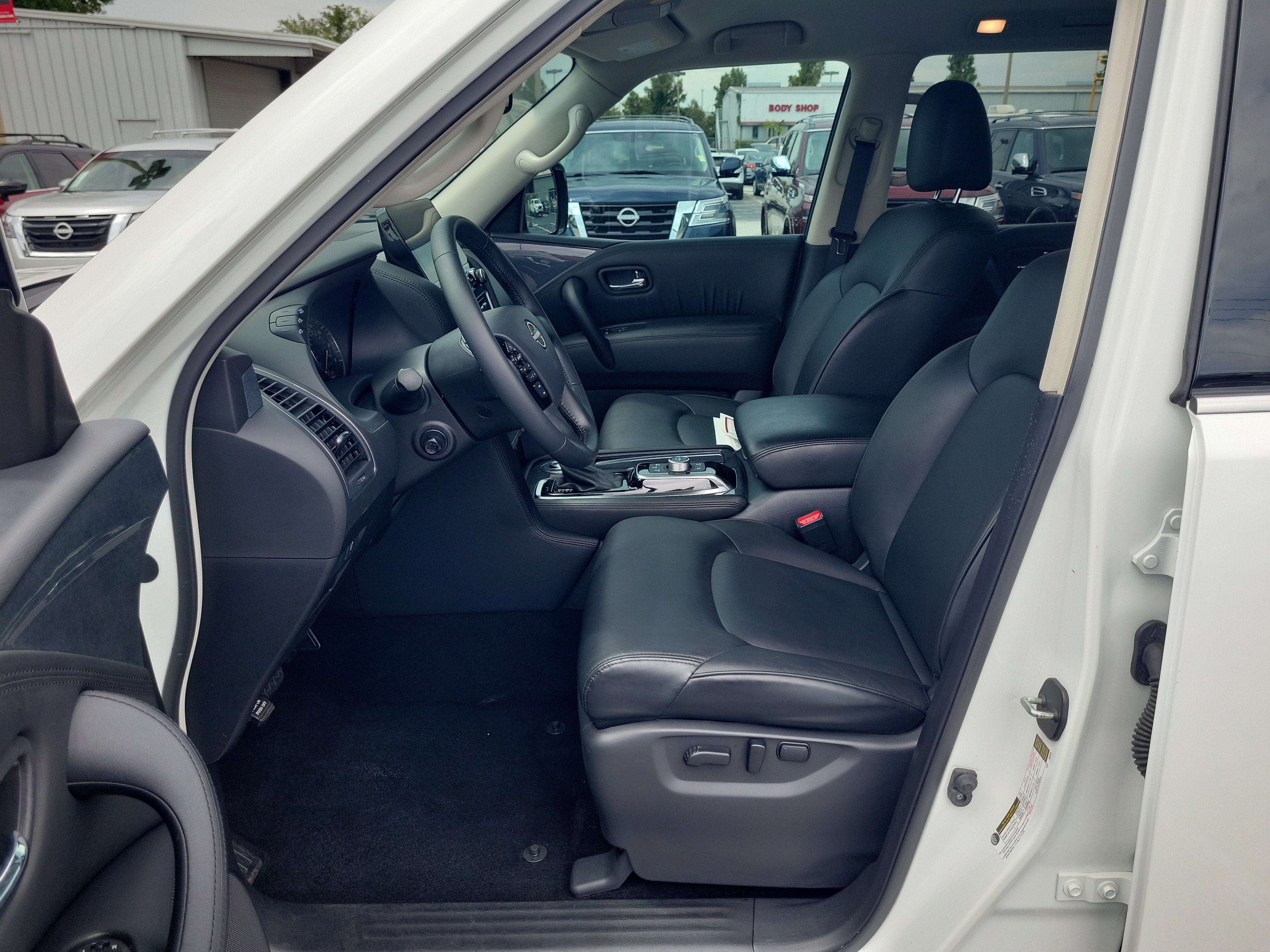2024 Nissan Armada SV