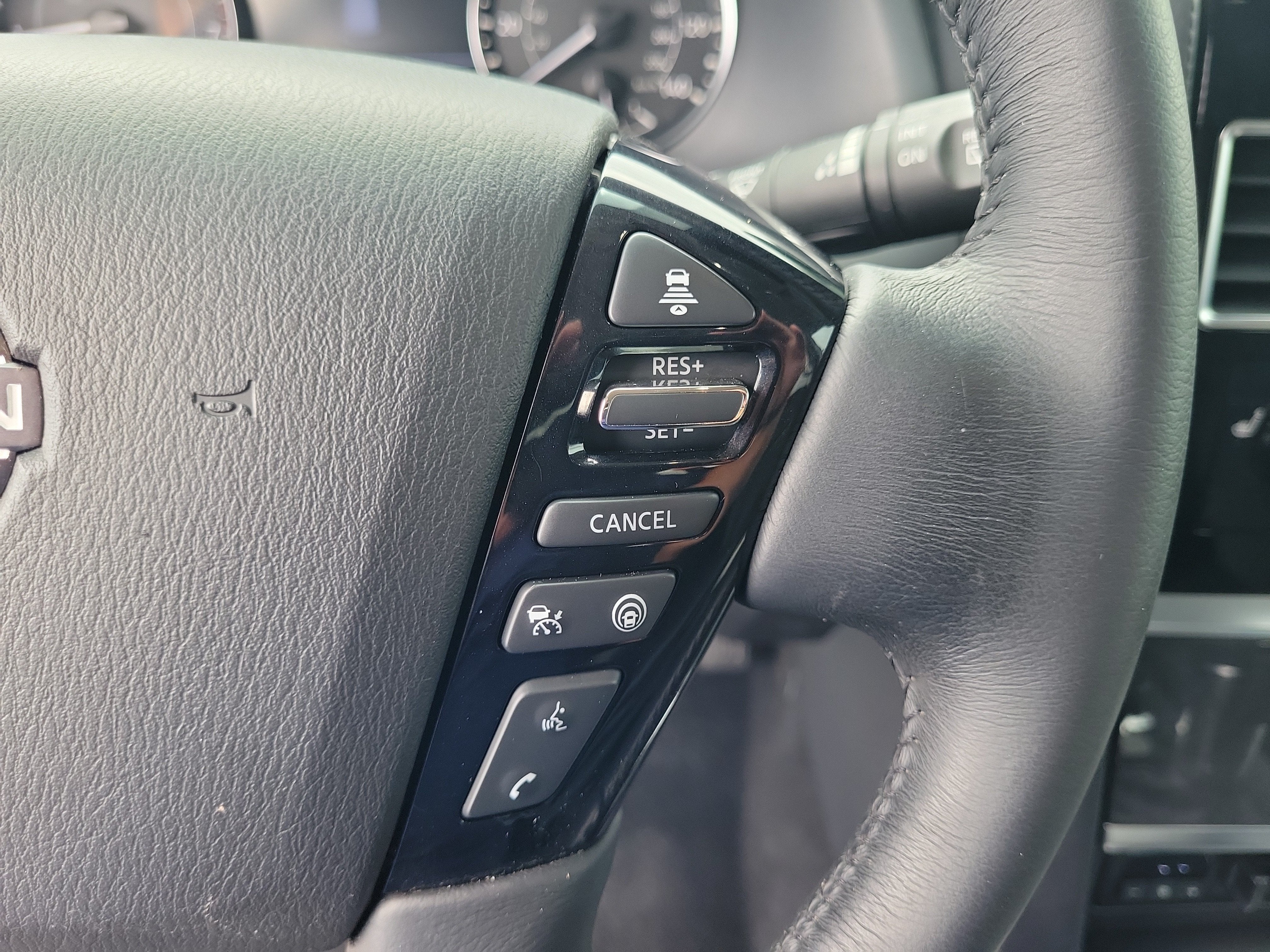 2024 Nissan Armada SV