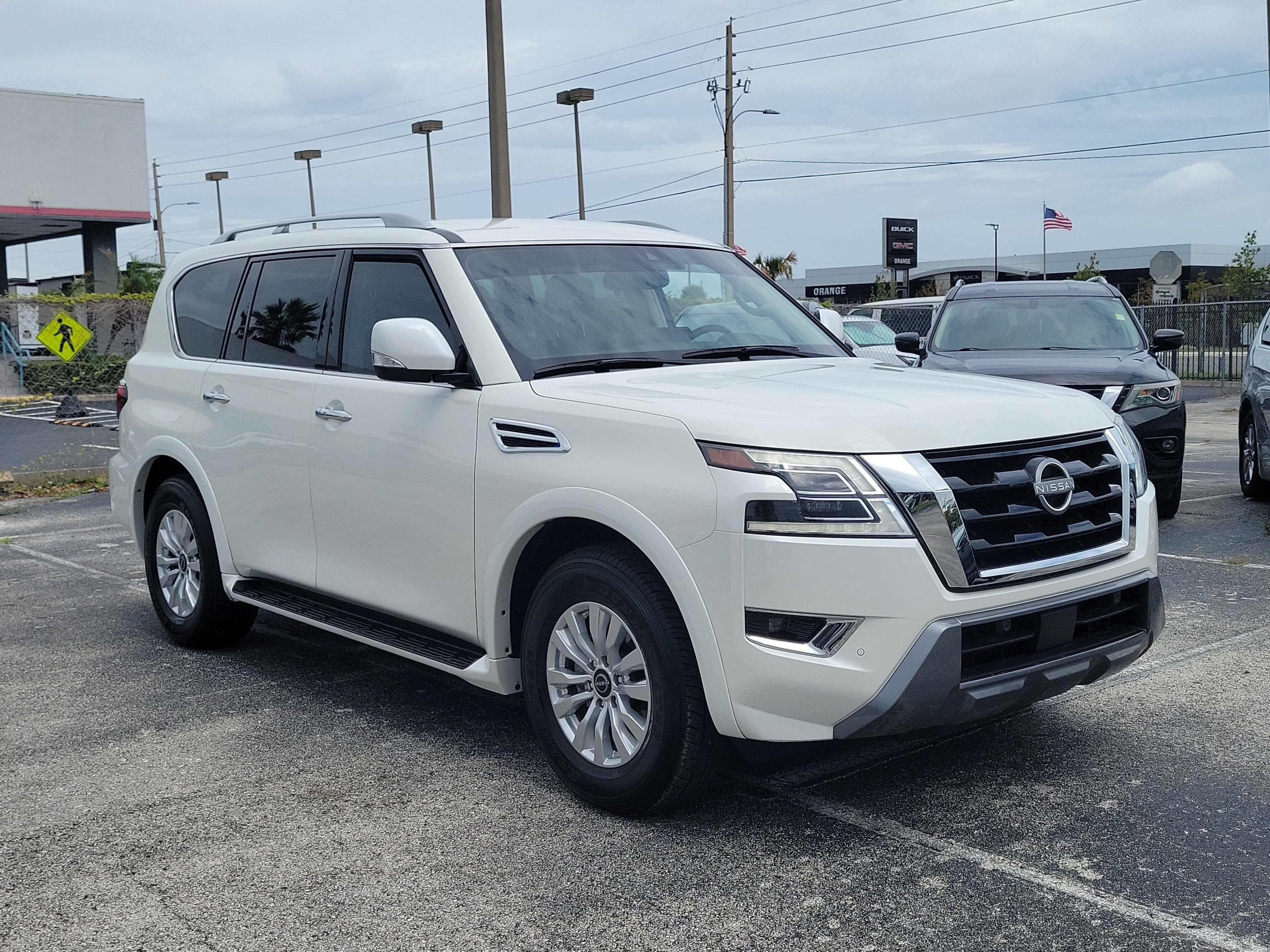 2024 Nissan Armada SV
