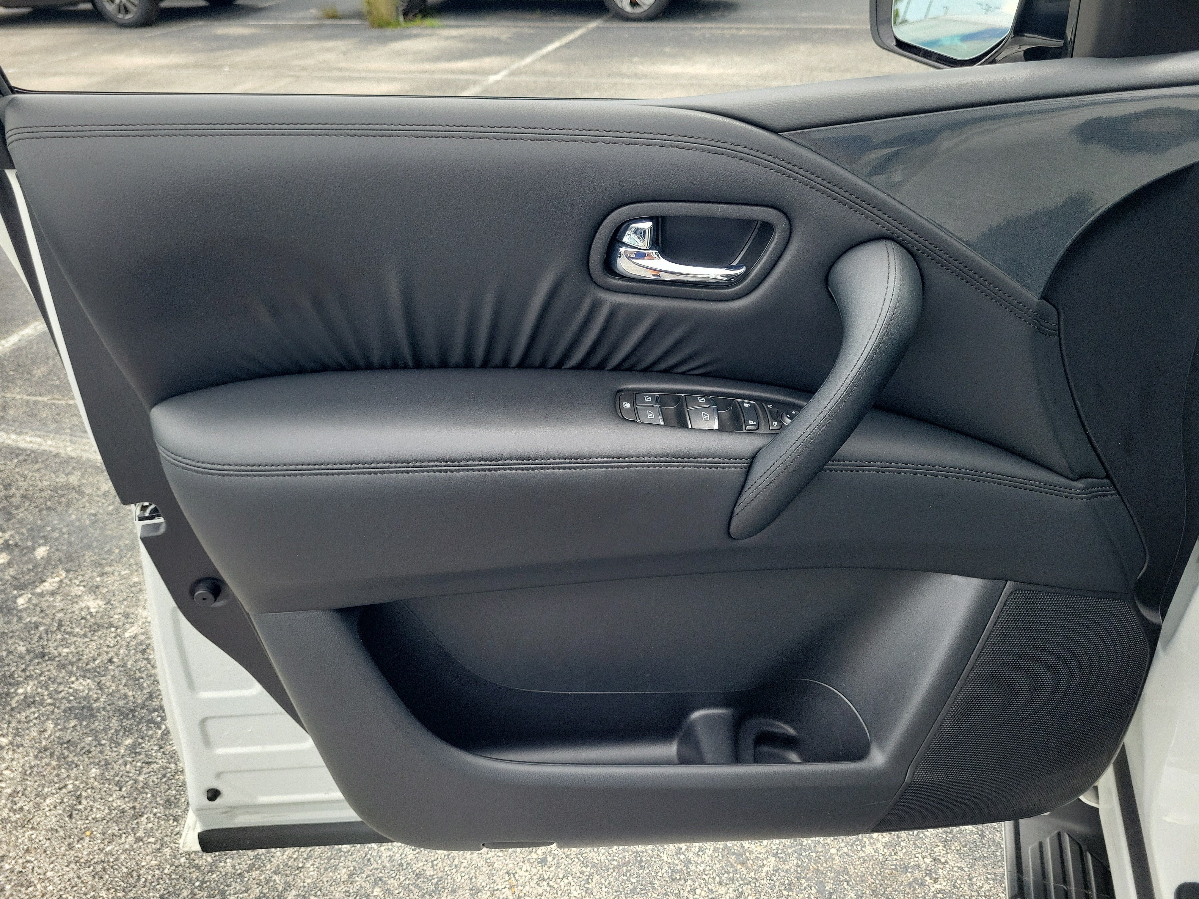 2024 Nissan Armada SV