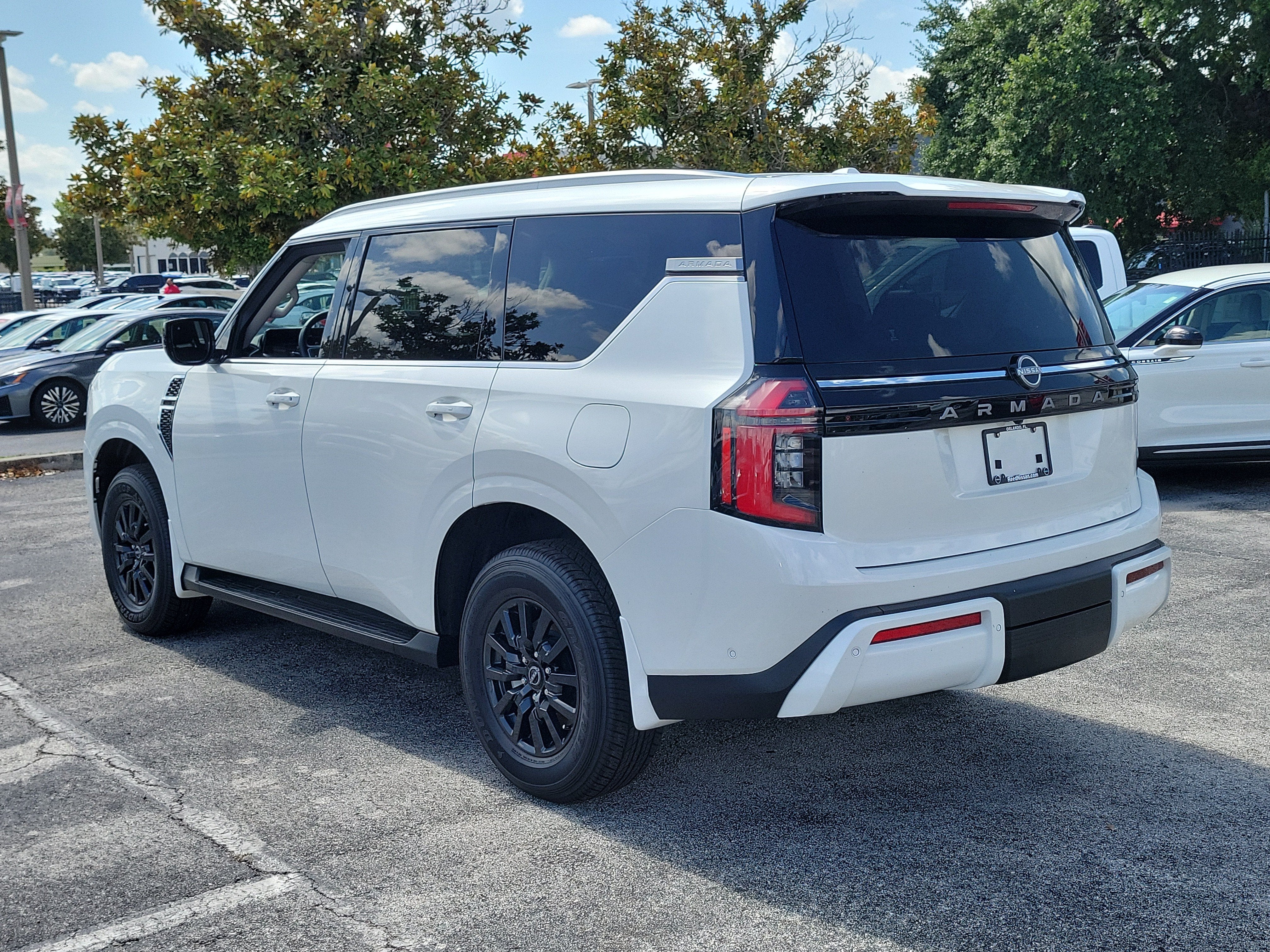 2025 Nissan Armada SV