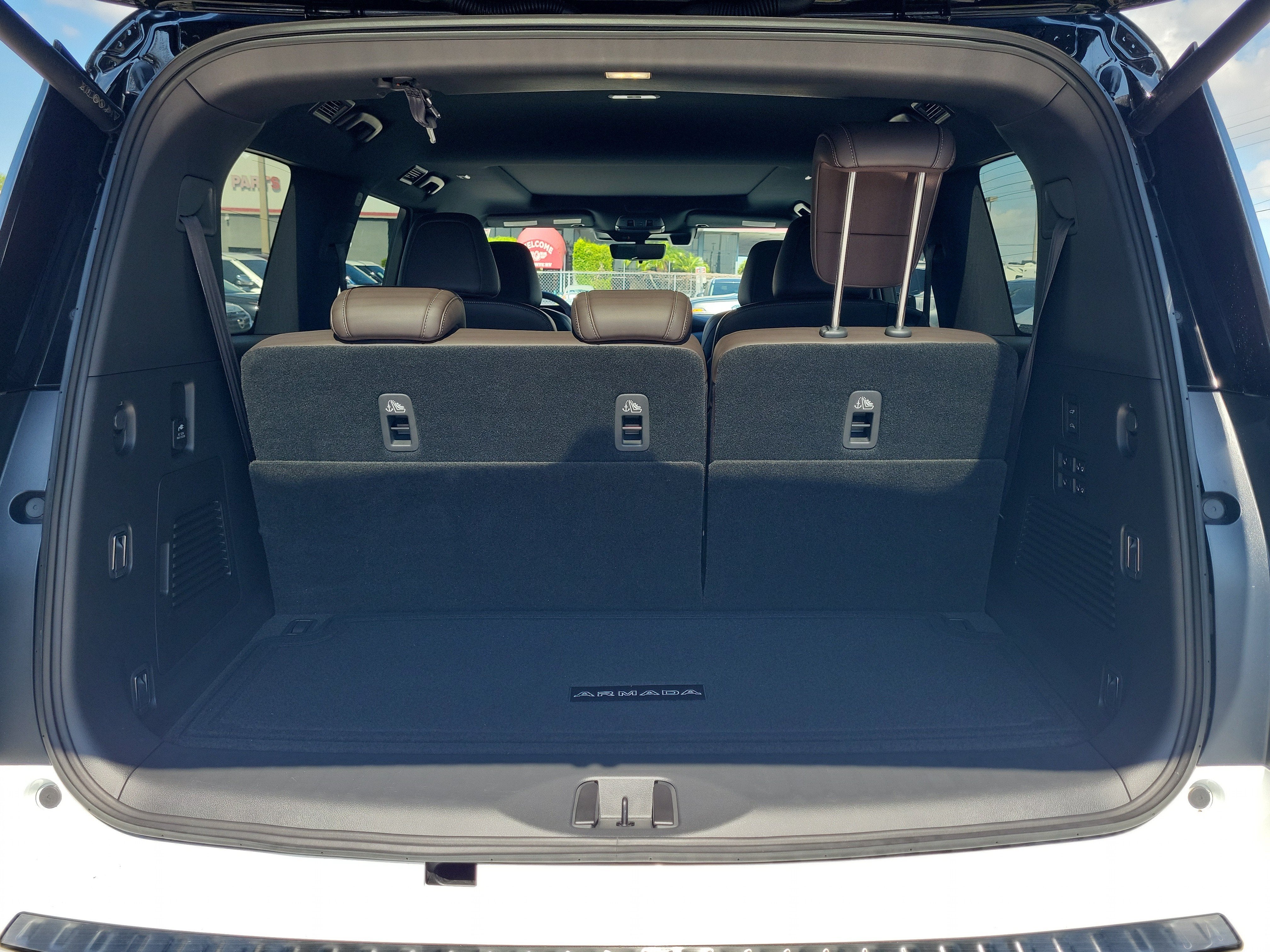 2025 Nissan Armada Platinum Reserve