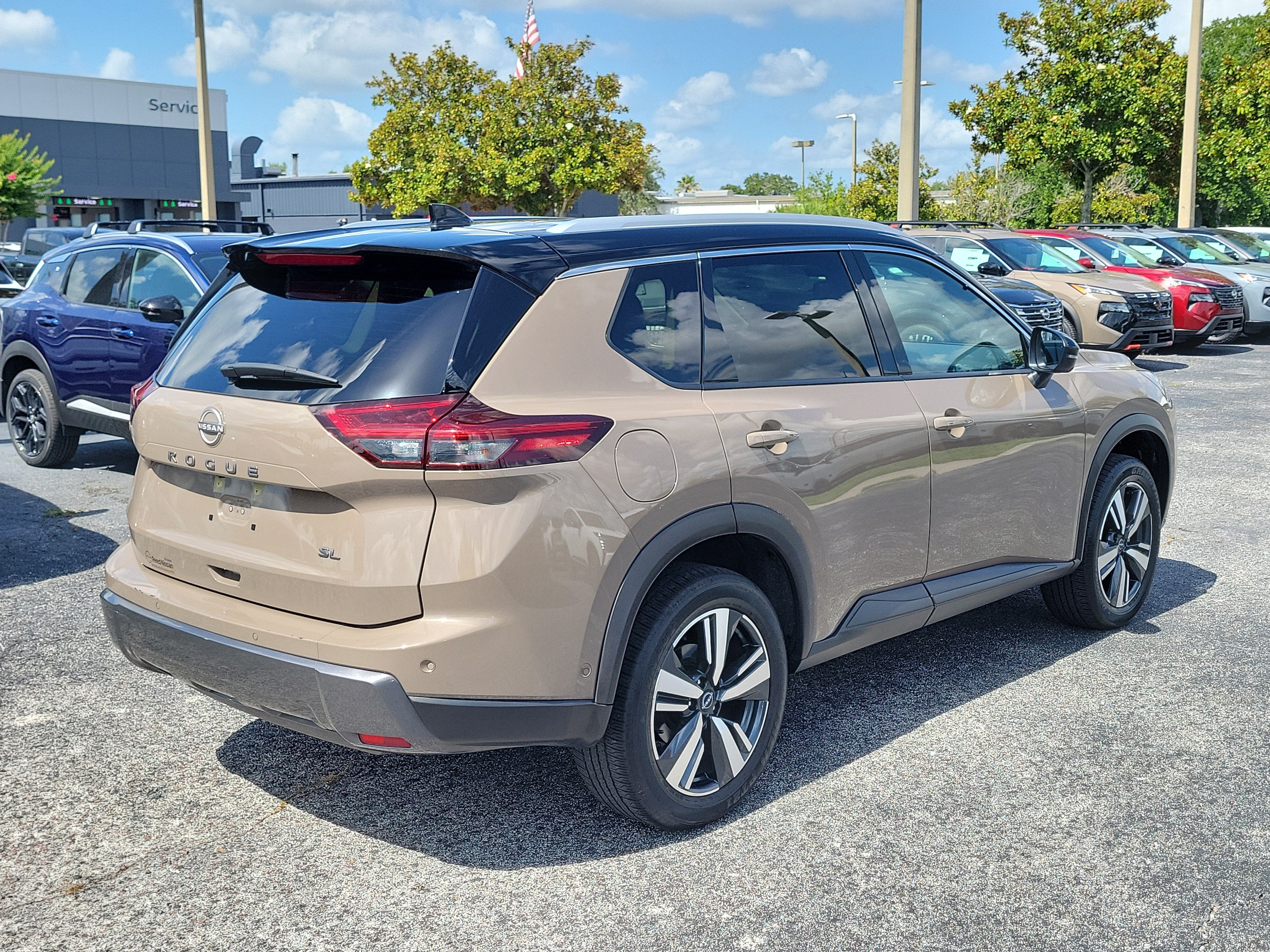2025 Nissan Rogue SL