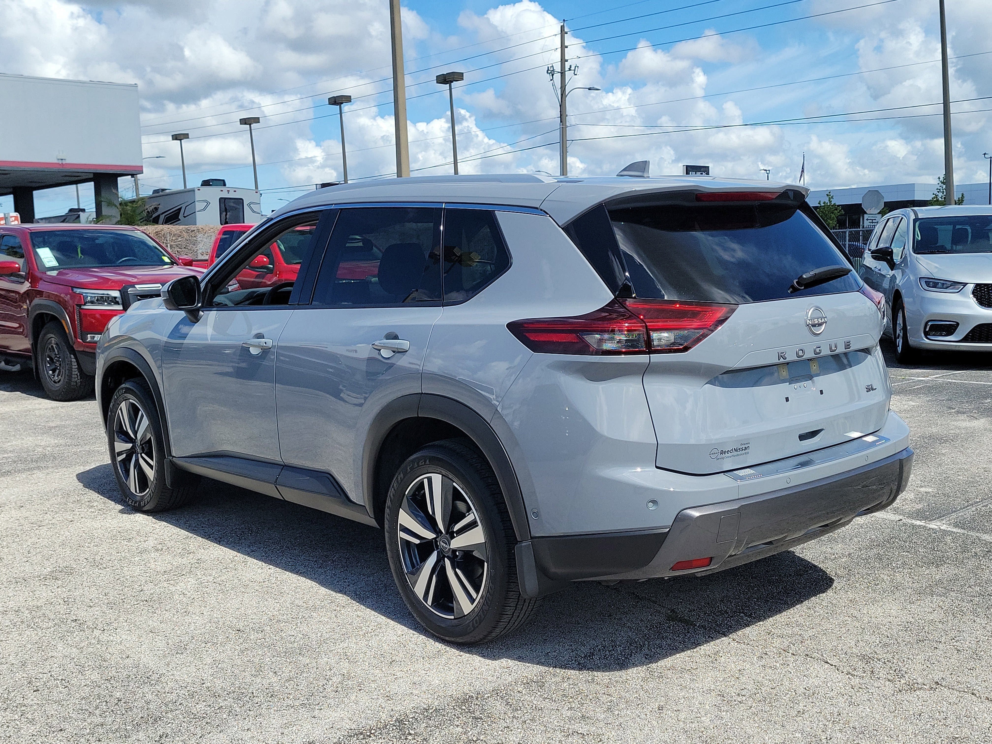 2025 Nissan Rogue SL