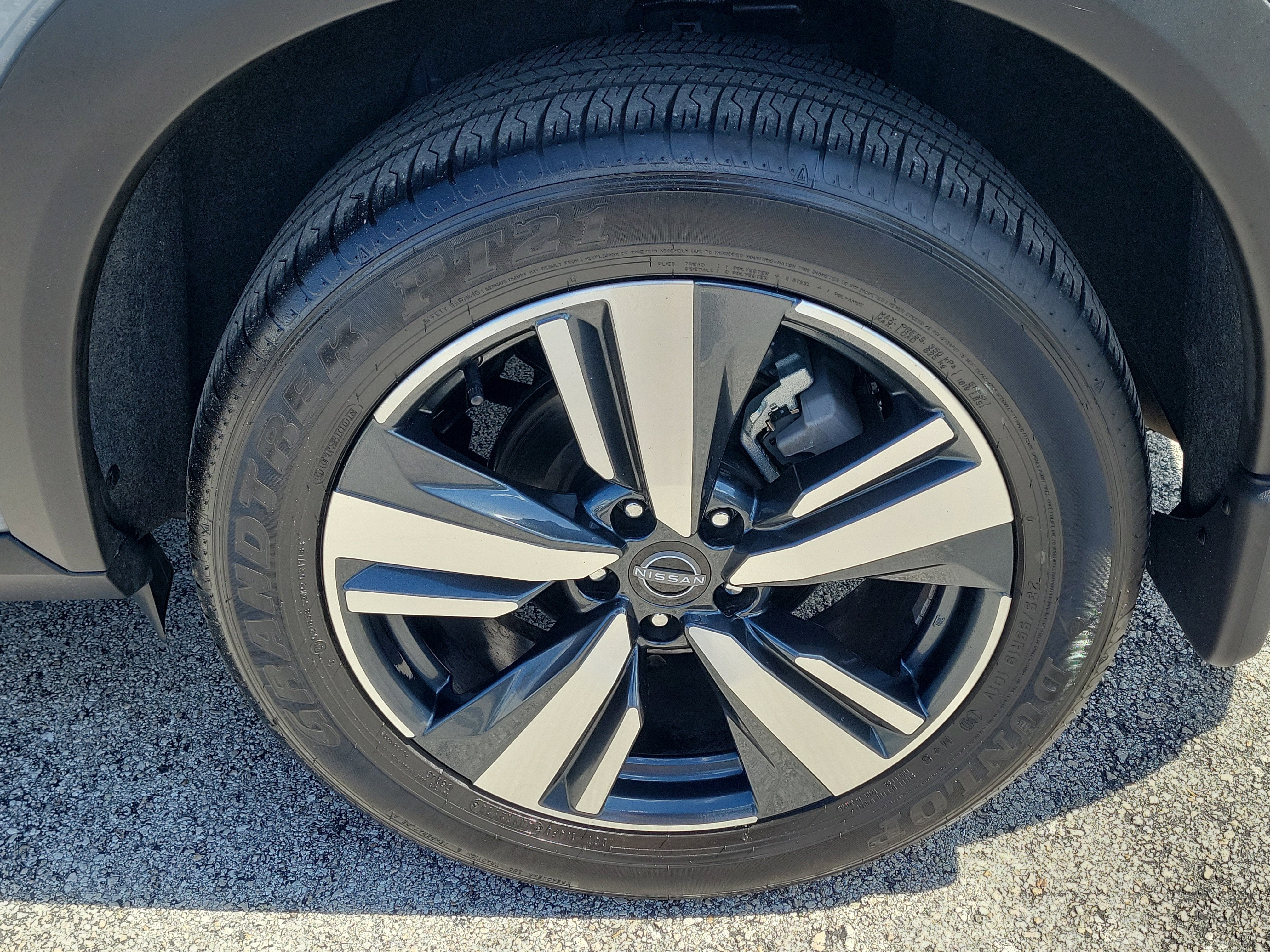 2025 Nissan Rogue SL