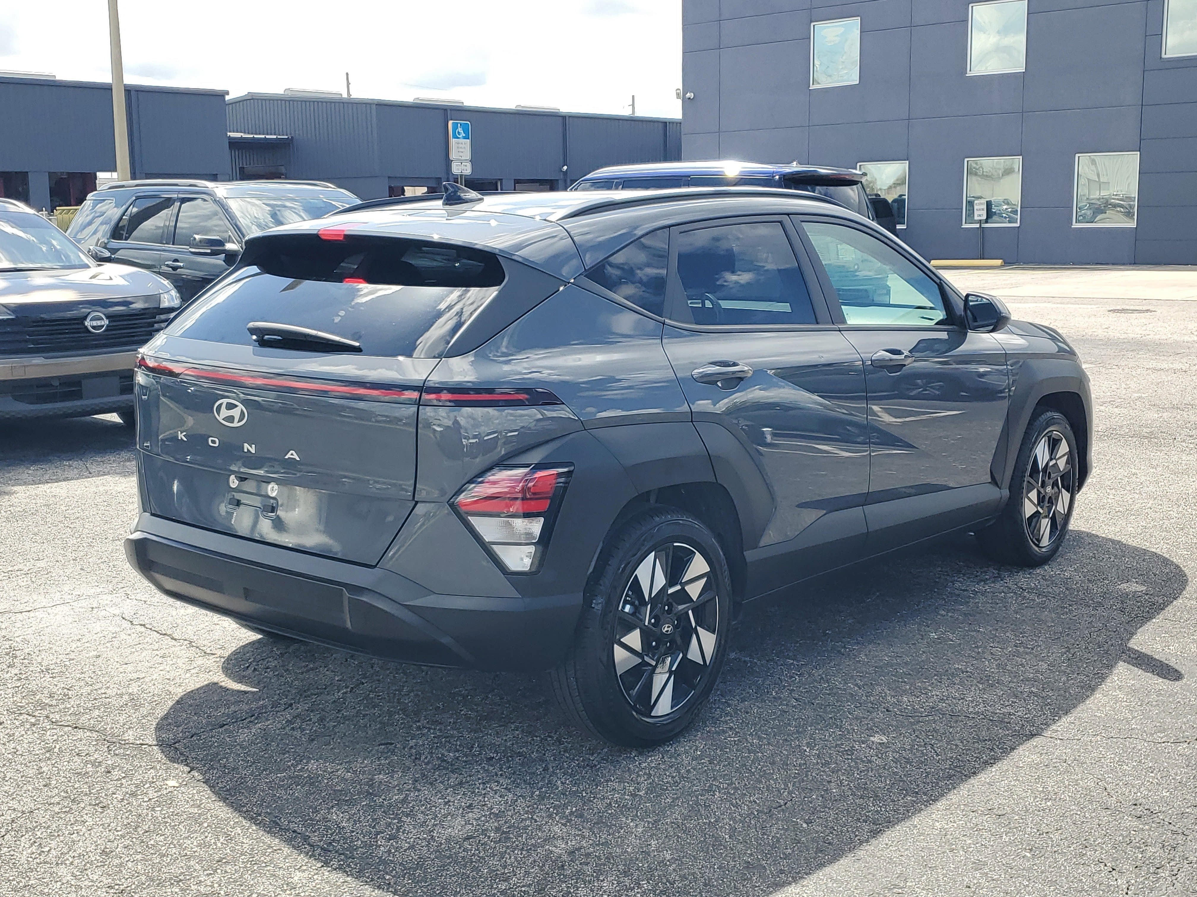 2025 Hyundai Kona SEL