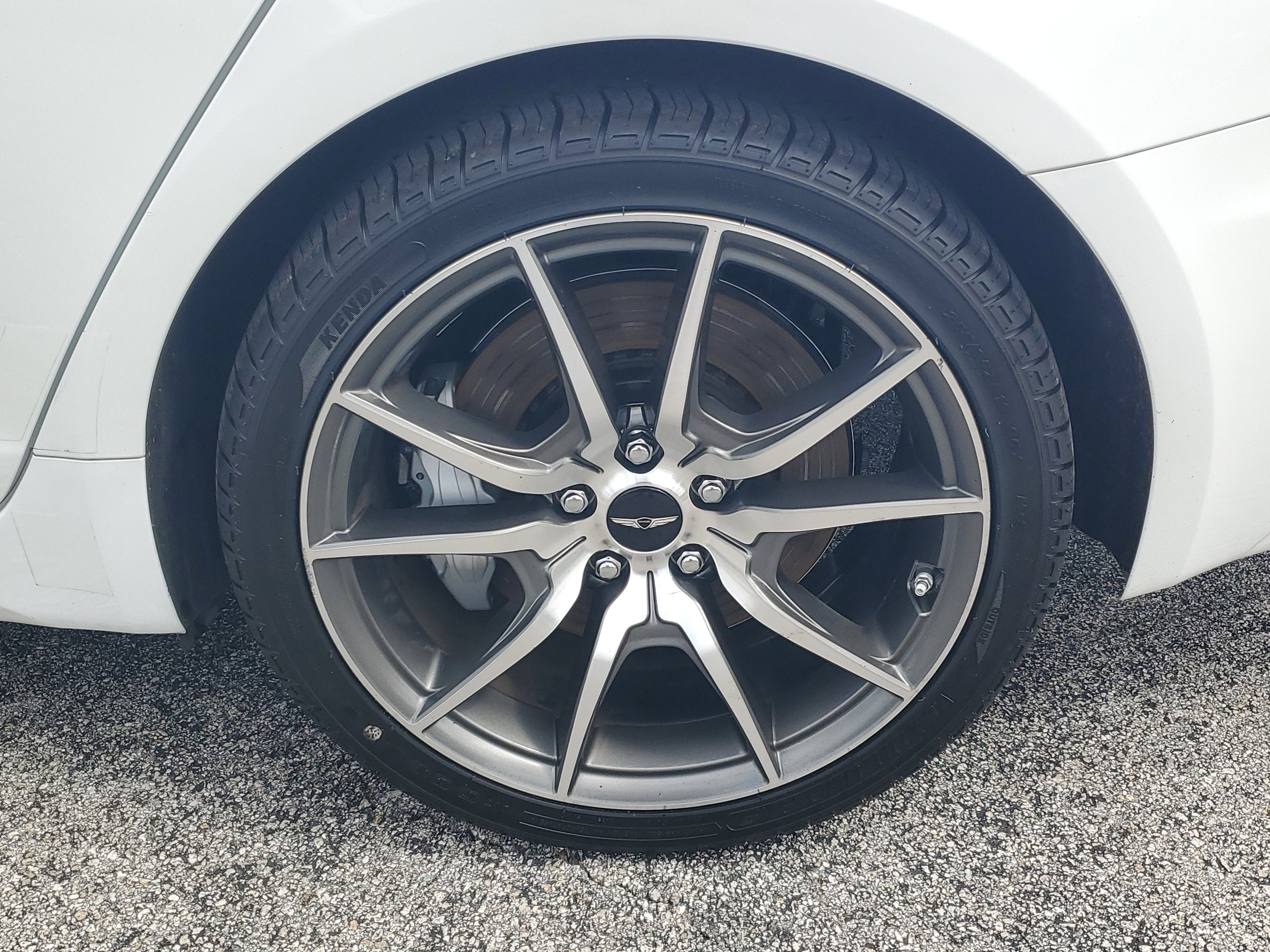2025 Genesis G70 2.5T