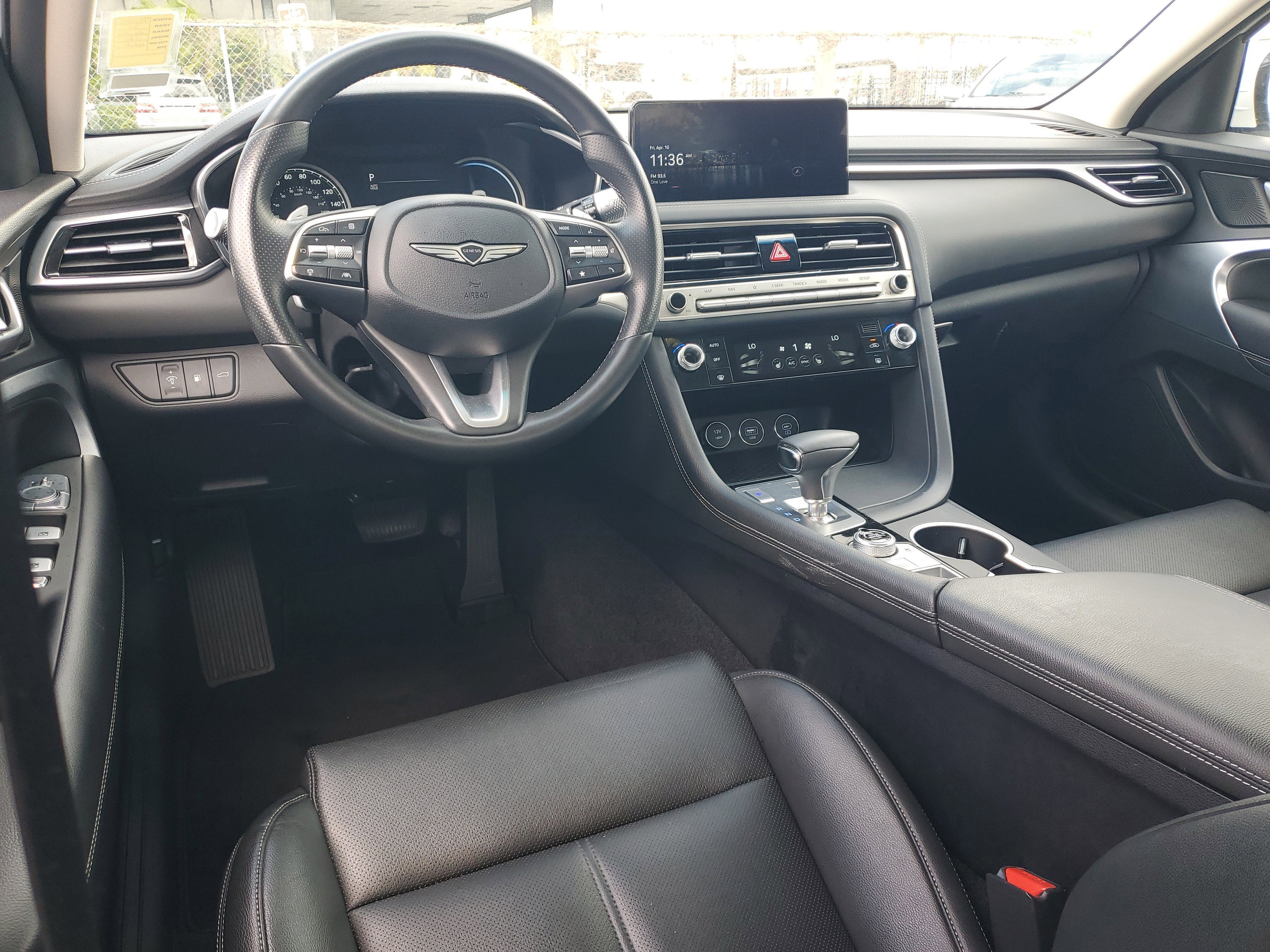 2025 Genesis G70 2.5T