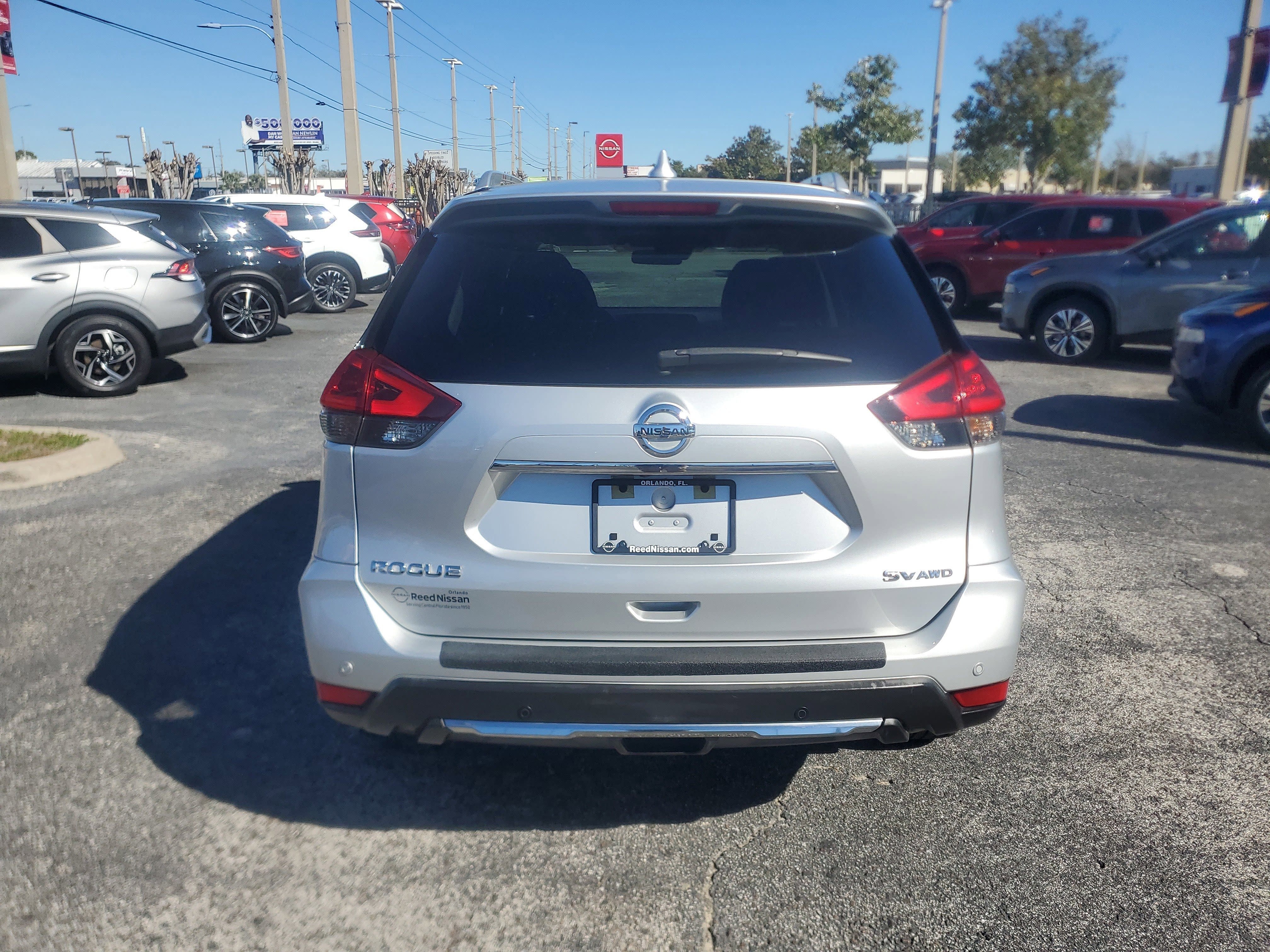 2020 Nissan Rogue SV