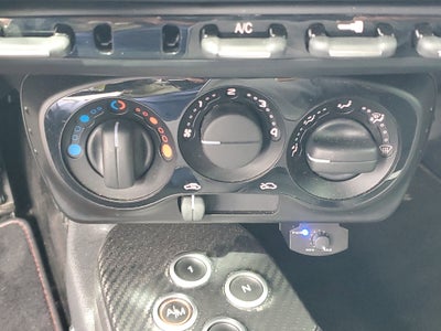 2015 Alfa Romeo 4C Launch Edition