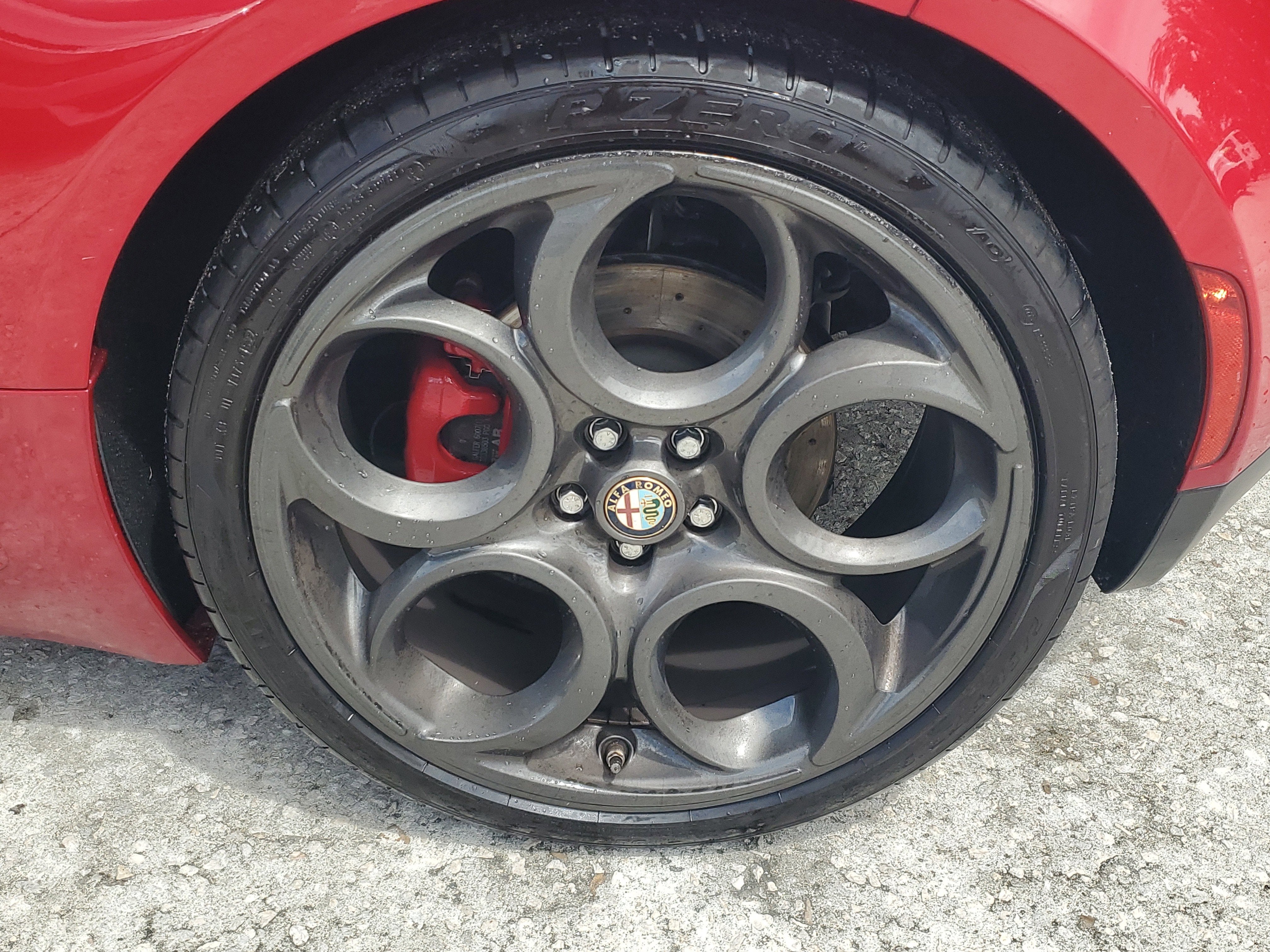 2015 Alfa Romeo 4C Launch Edition