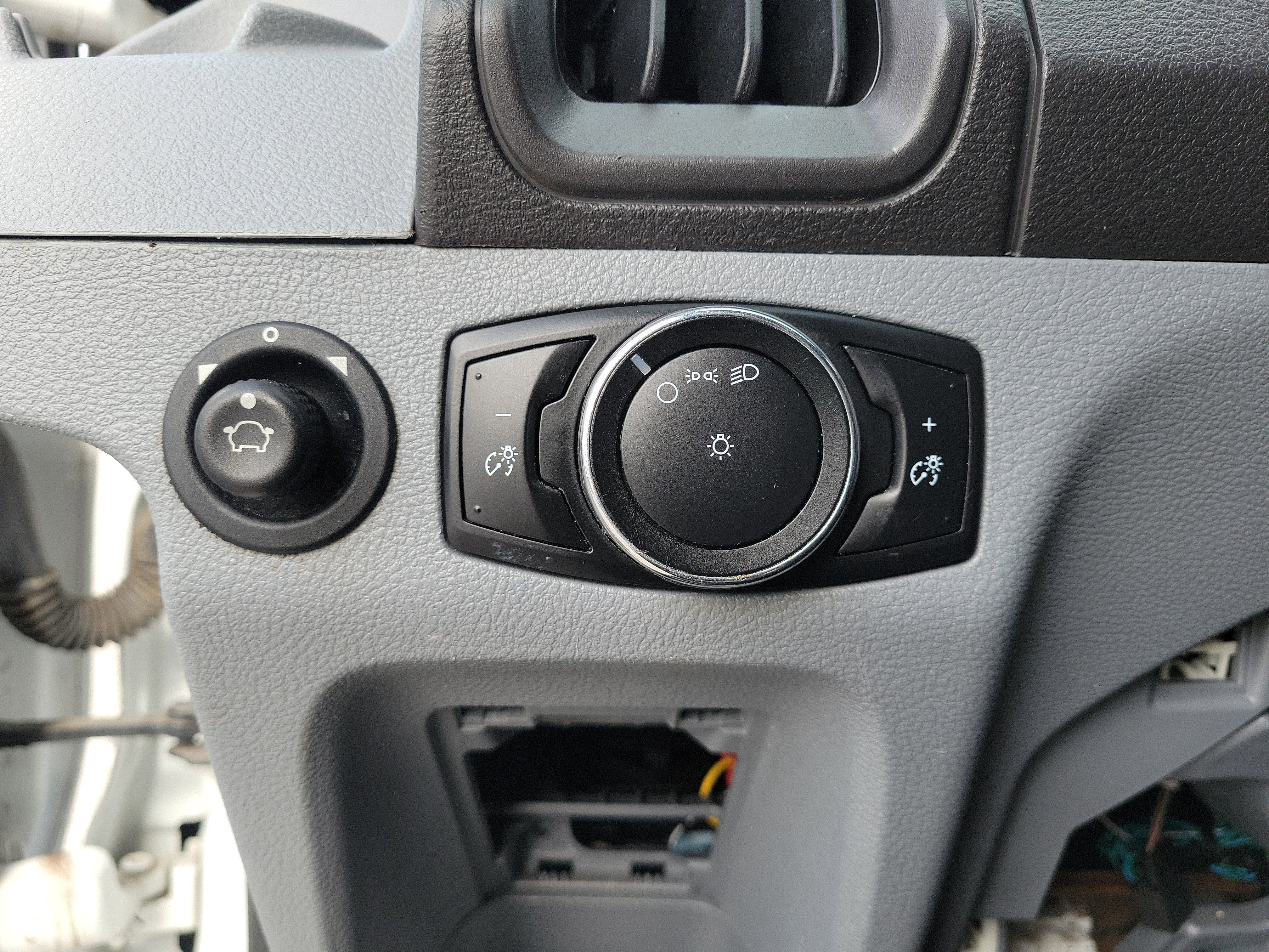 2016 Ford Transit Cargo Van Base