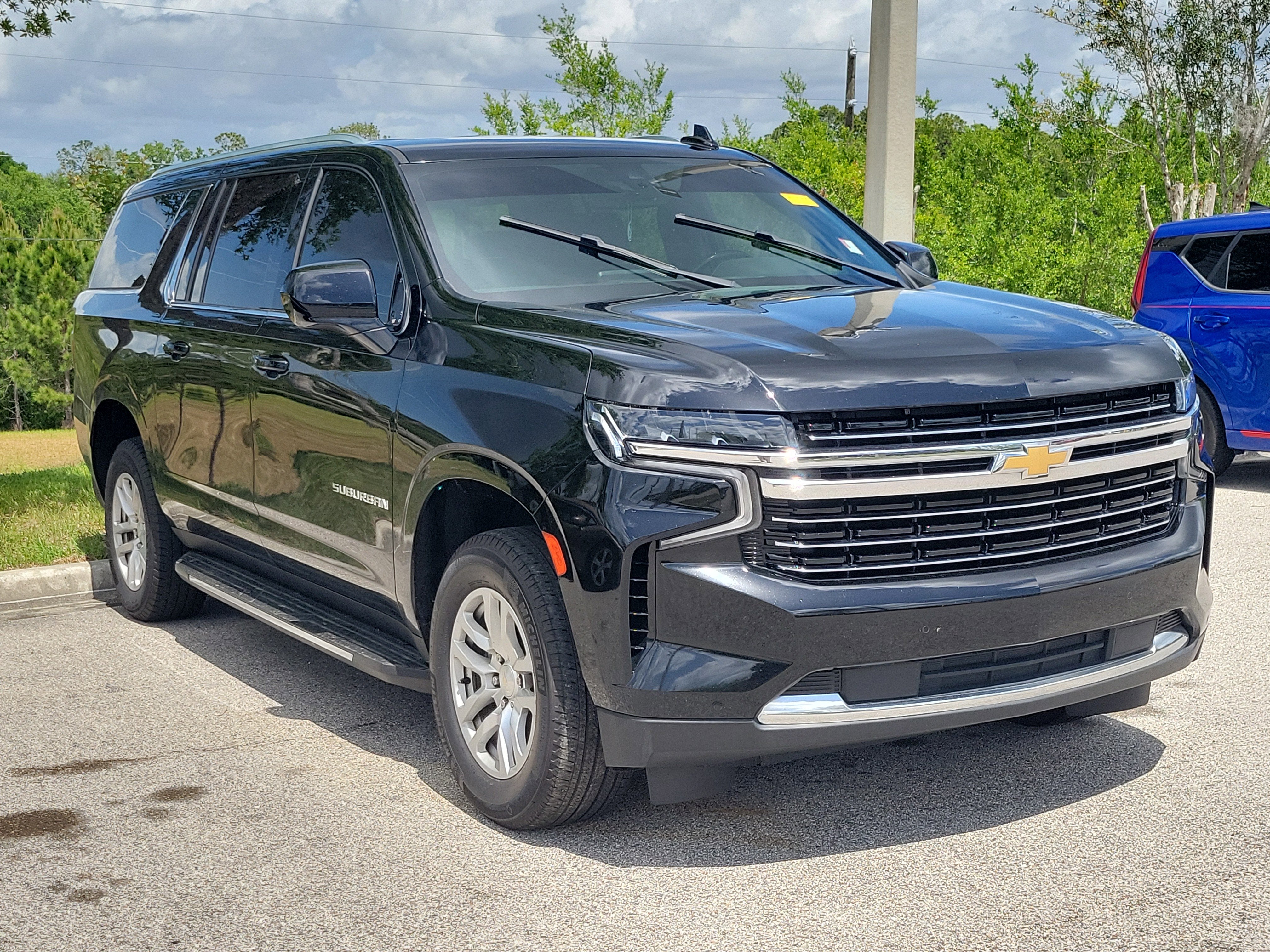 2022 Chevrolet Suburban LT