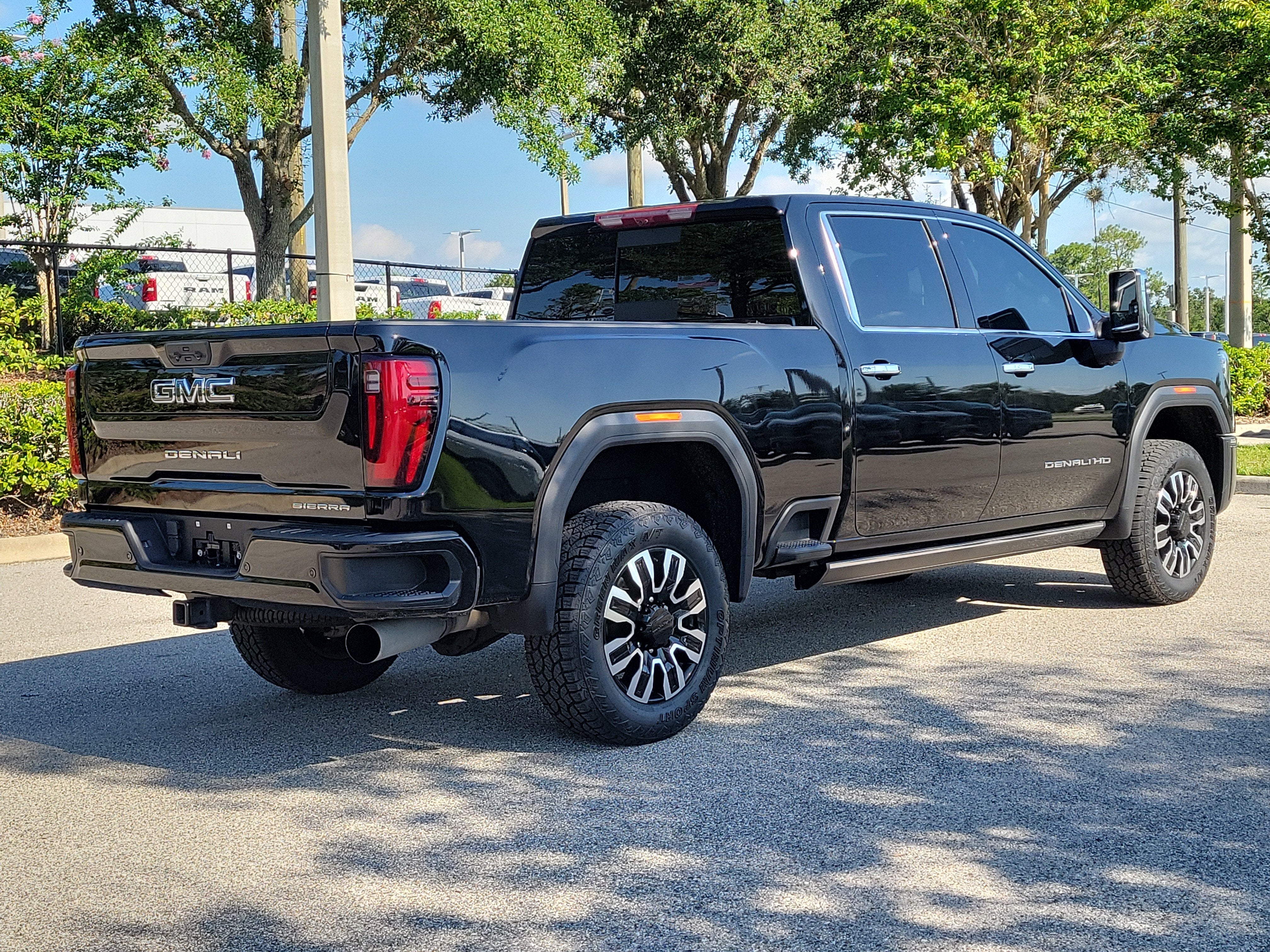 2024 GMC Sierra 2500HD Denali Ultimate