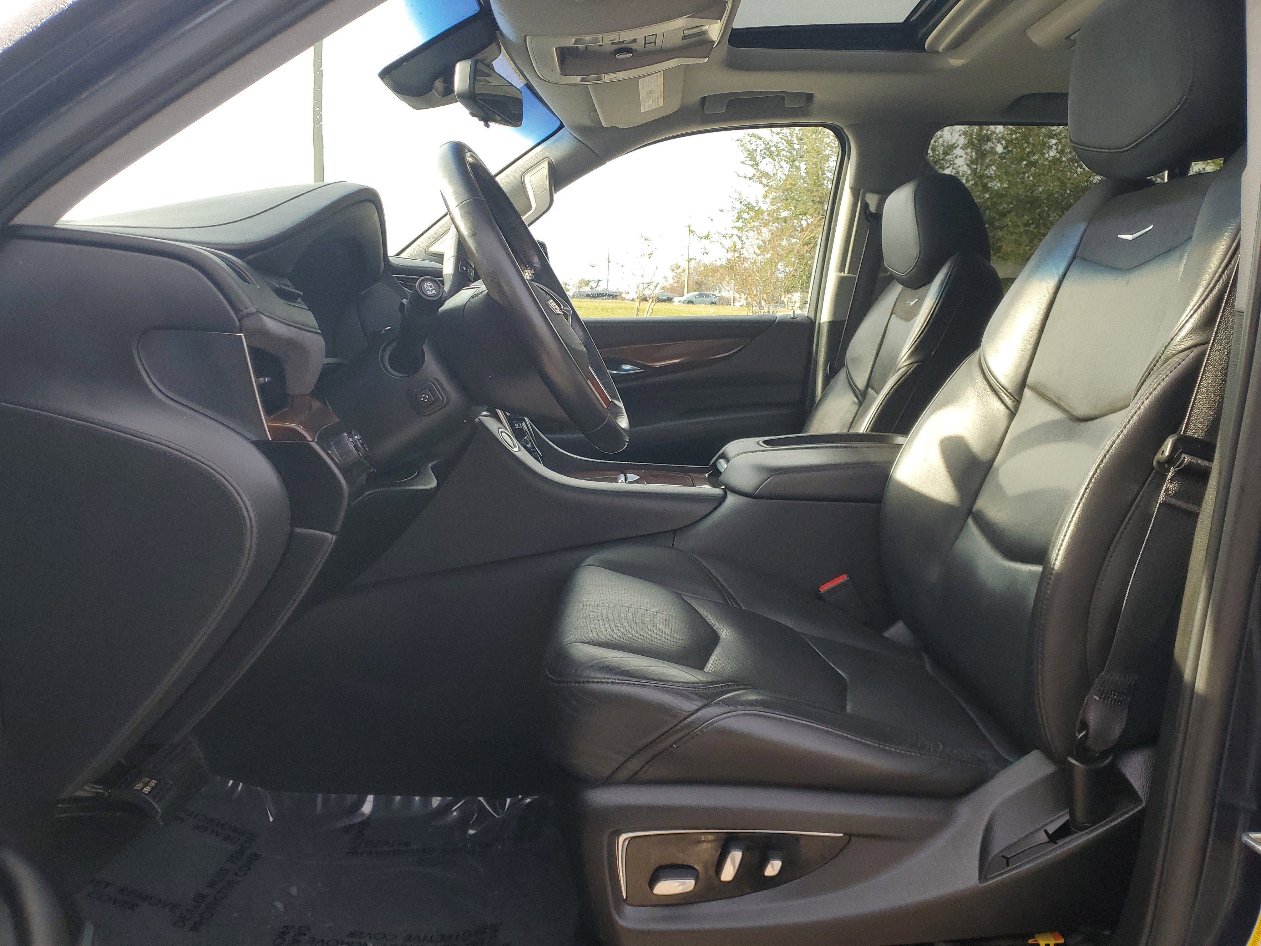 2019 Cadillac Escalade Luxury