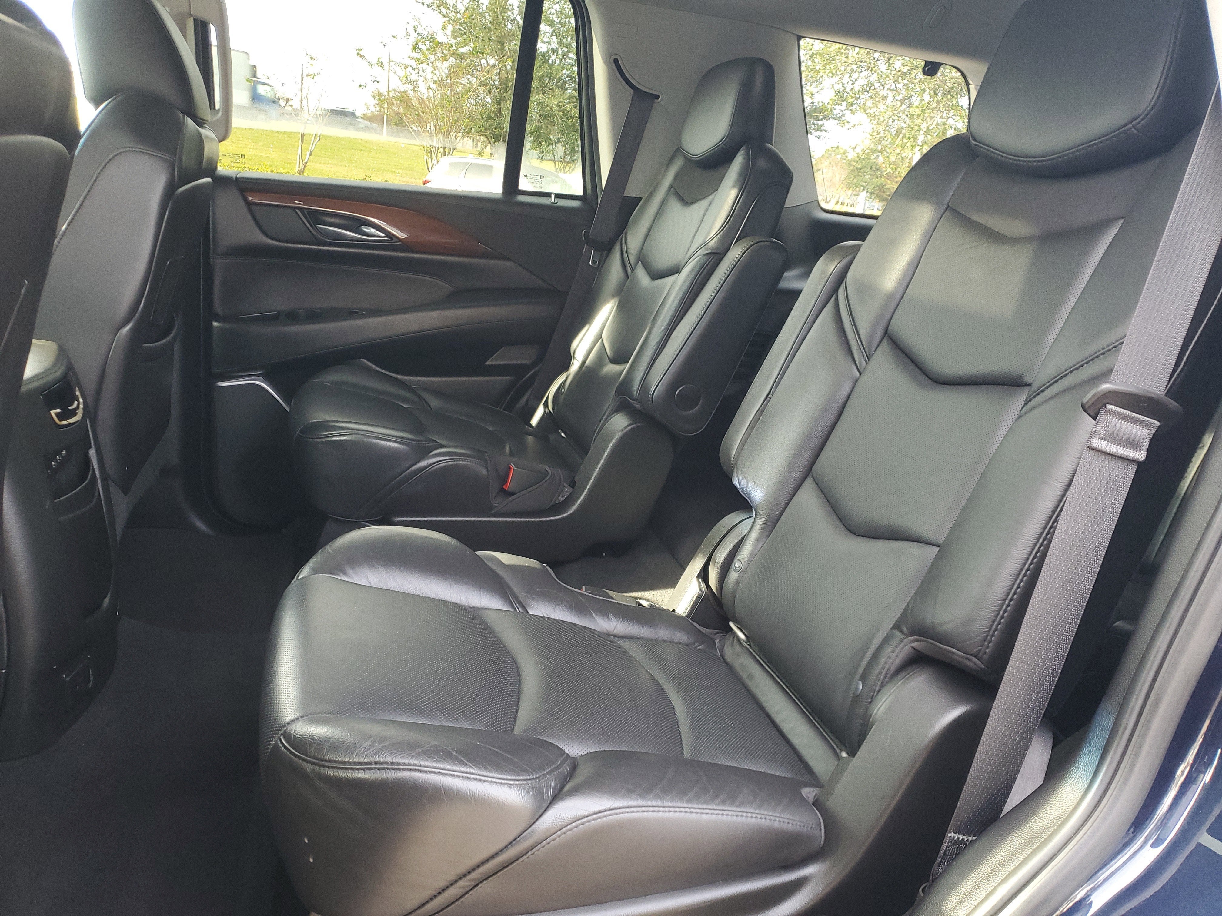 2019 Cadillac Escalade Luxury