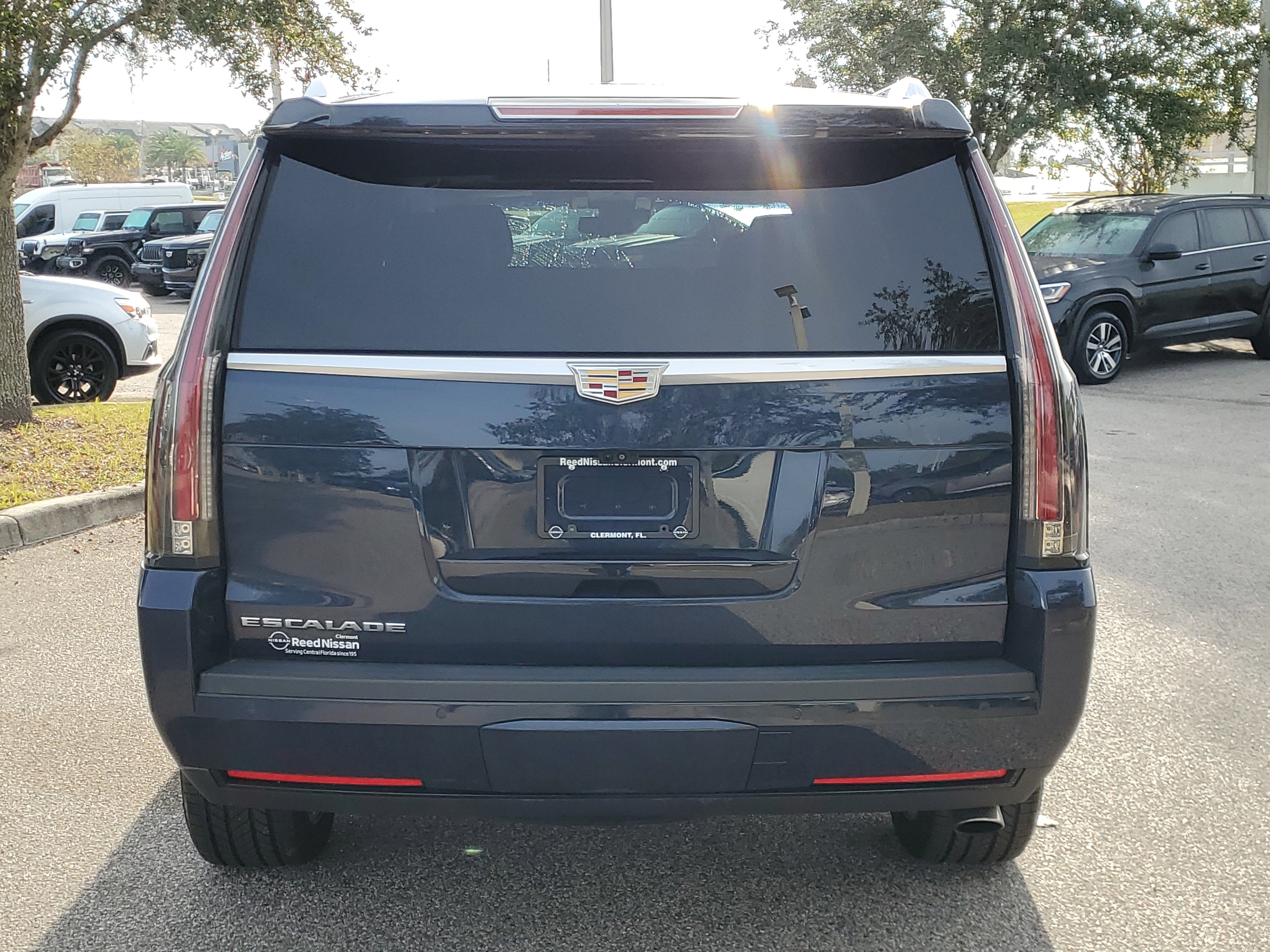 2019 Cadillac Escalade Luxury