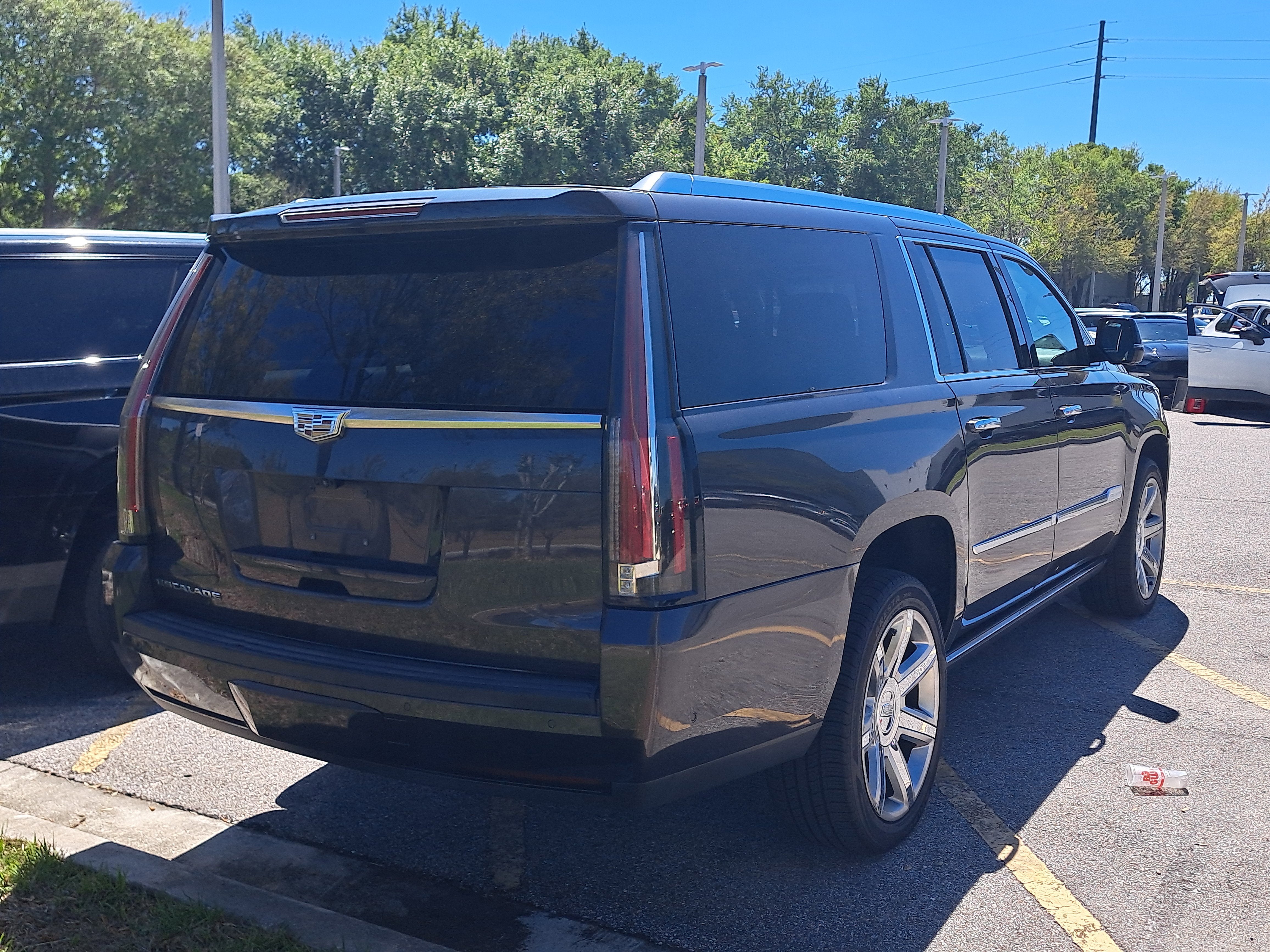 2017 Cadillac Escalade ESV Premium Luxury