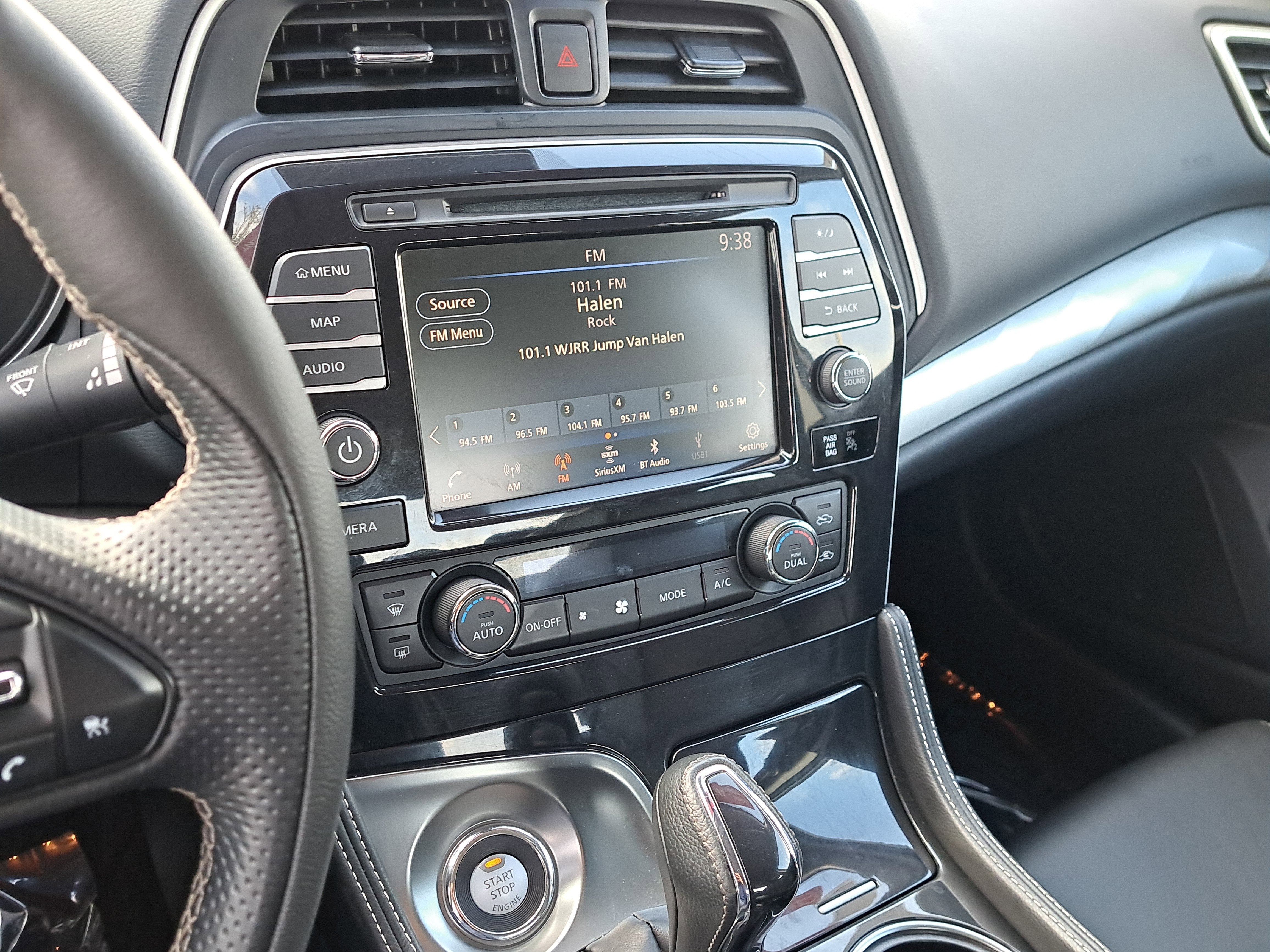 2022 Nissan Maxima SV