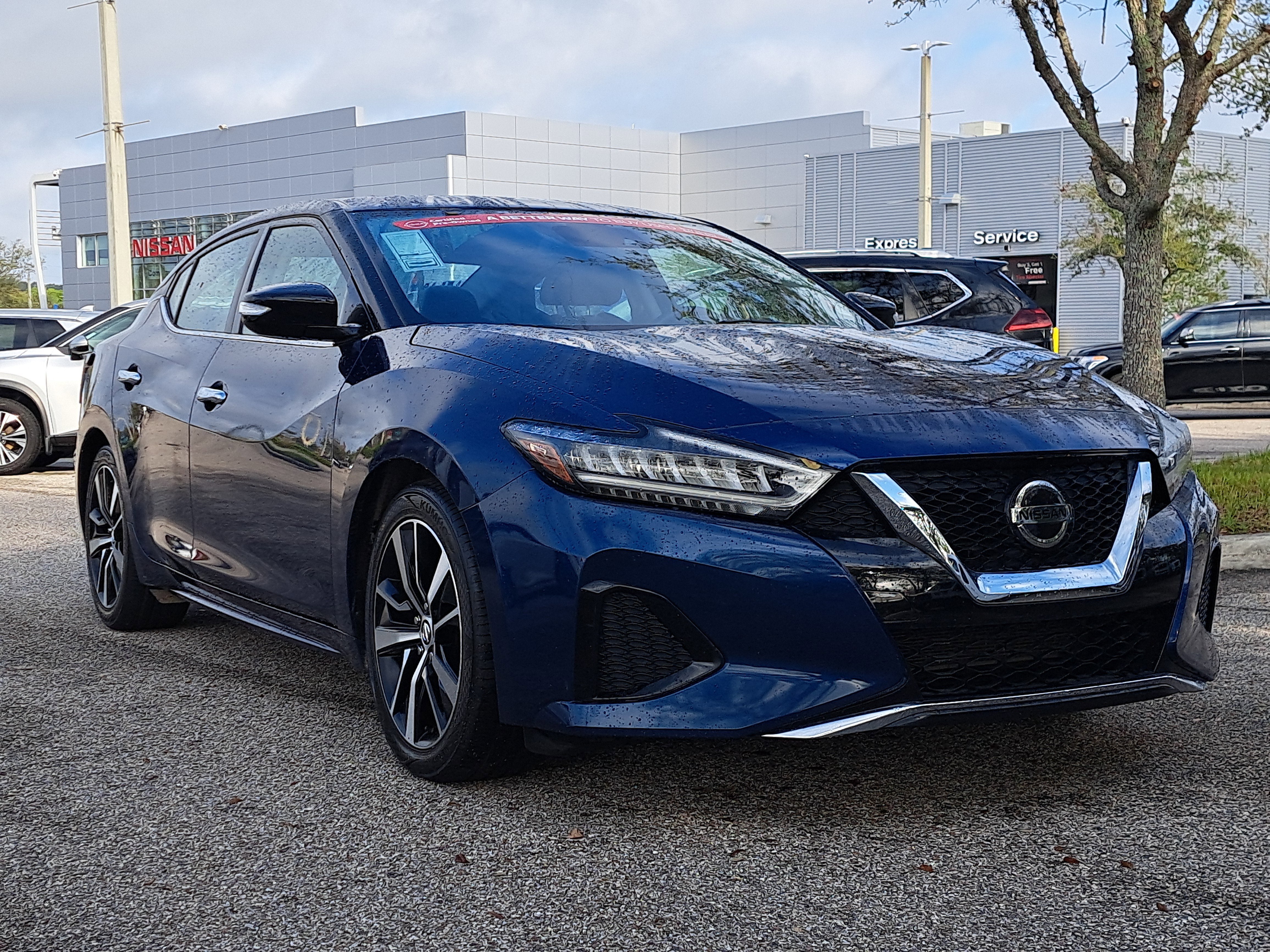 2022 Nissan Maxima SV