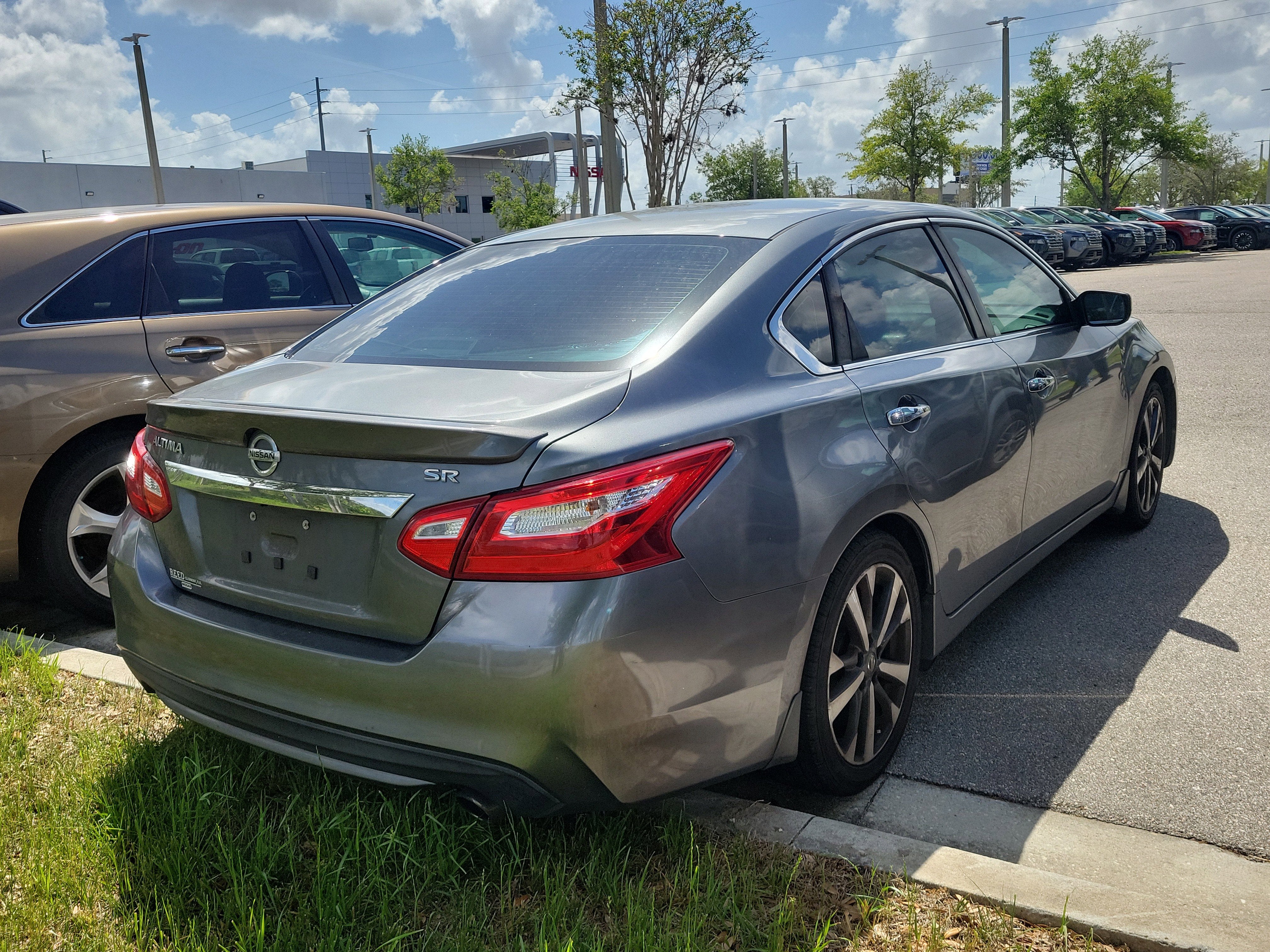 2016 Nissan Altima 2.5 SR