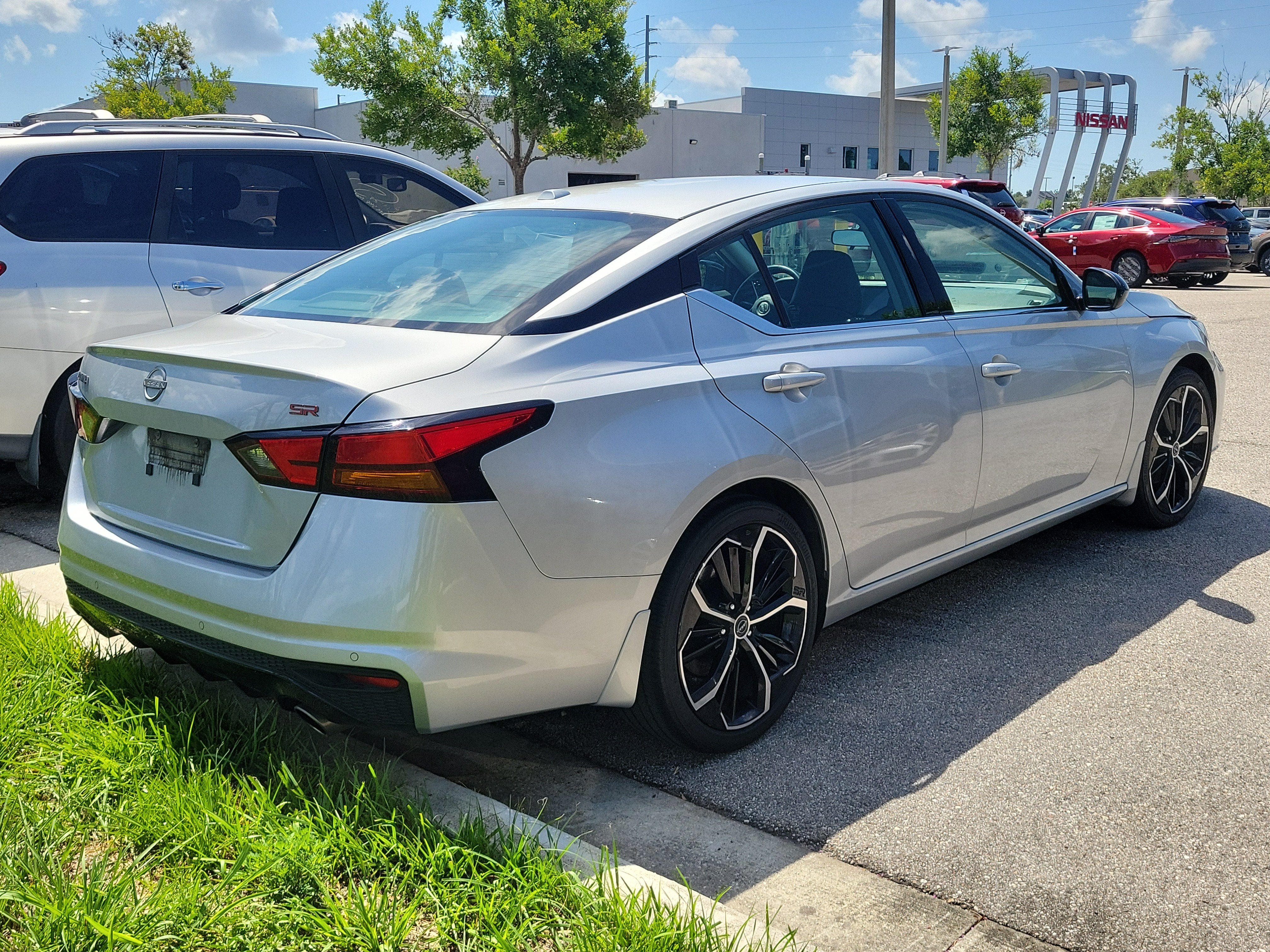 2024 Nissan Altima 2.5 SR
