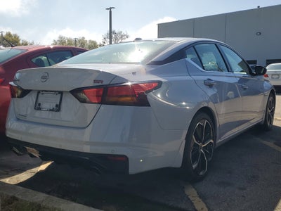 2025 Nissan Altima SR