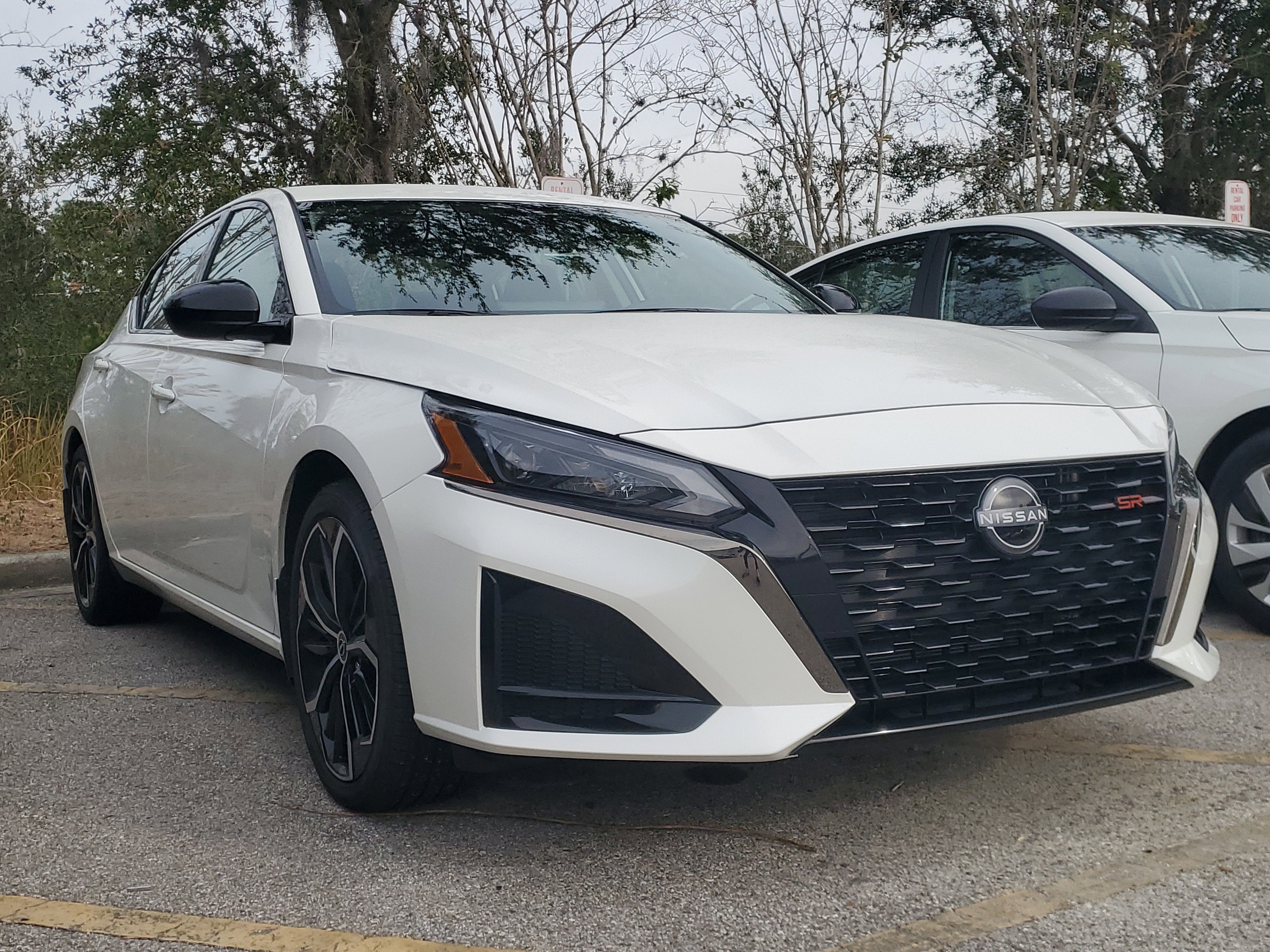 2025 Nissan Altima SR