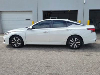 2021 Nissan Altima 2.5 SV