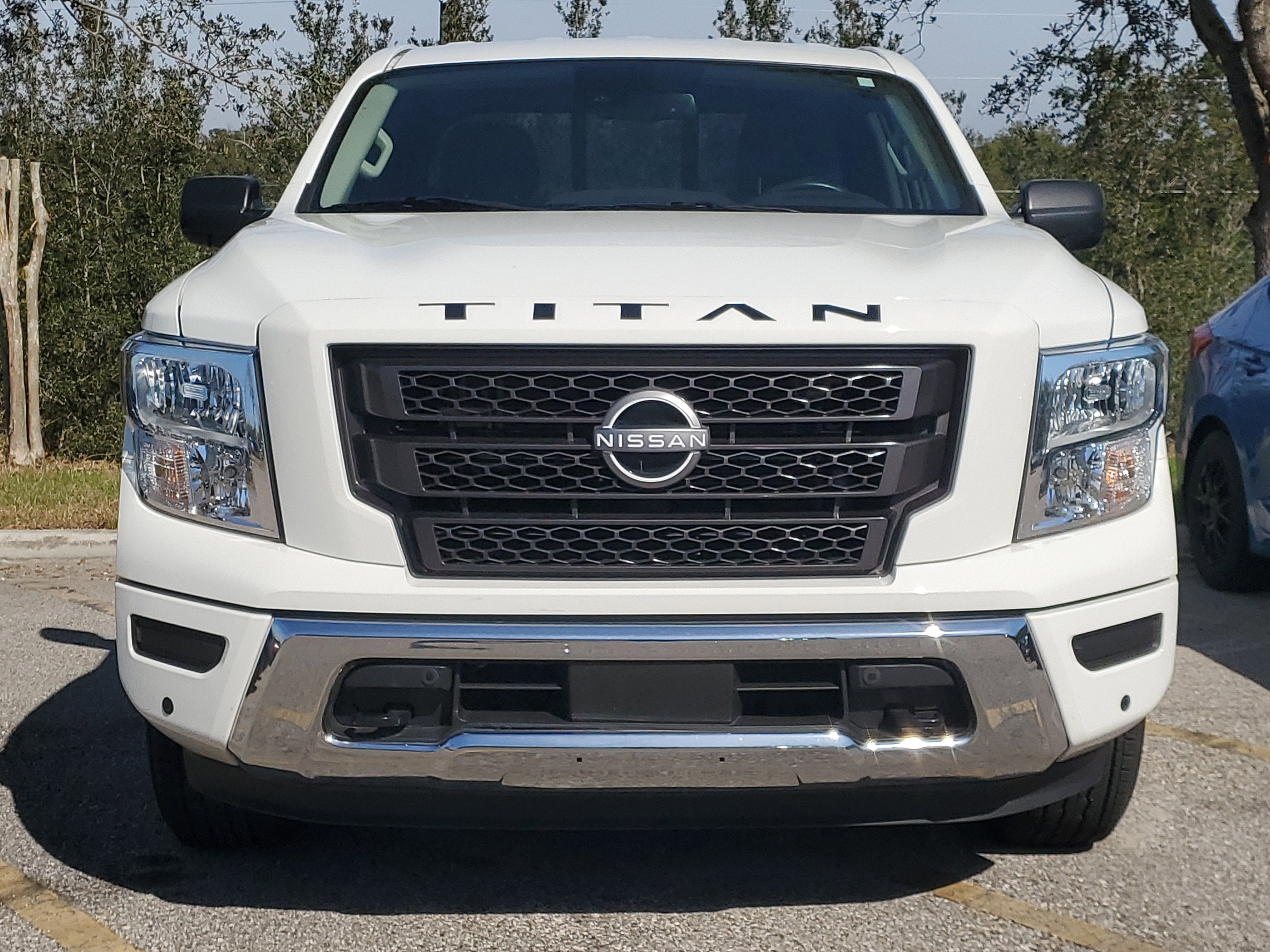2024 Nissan Titan SV