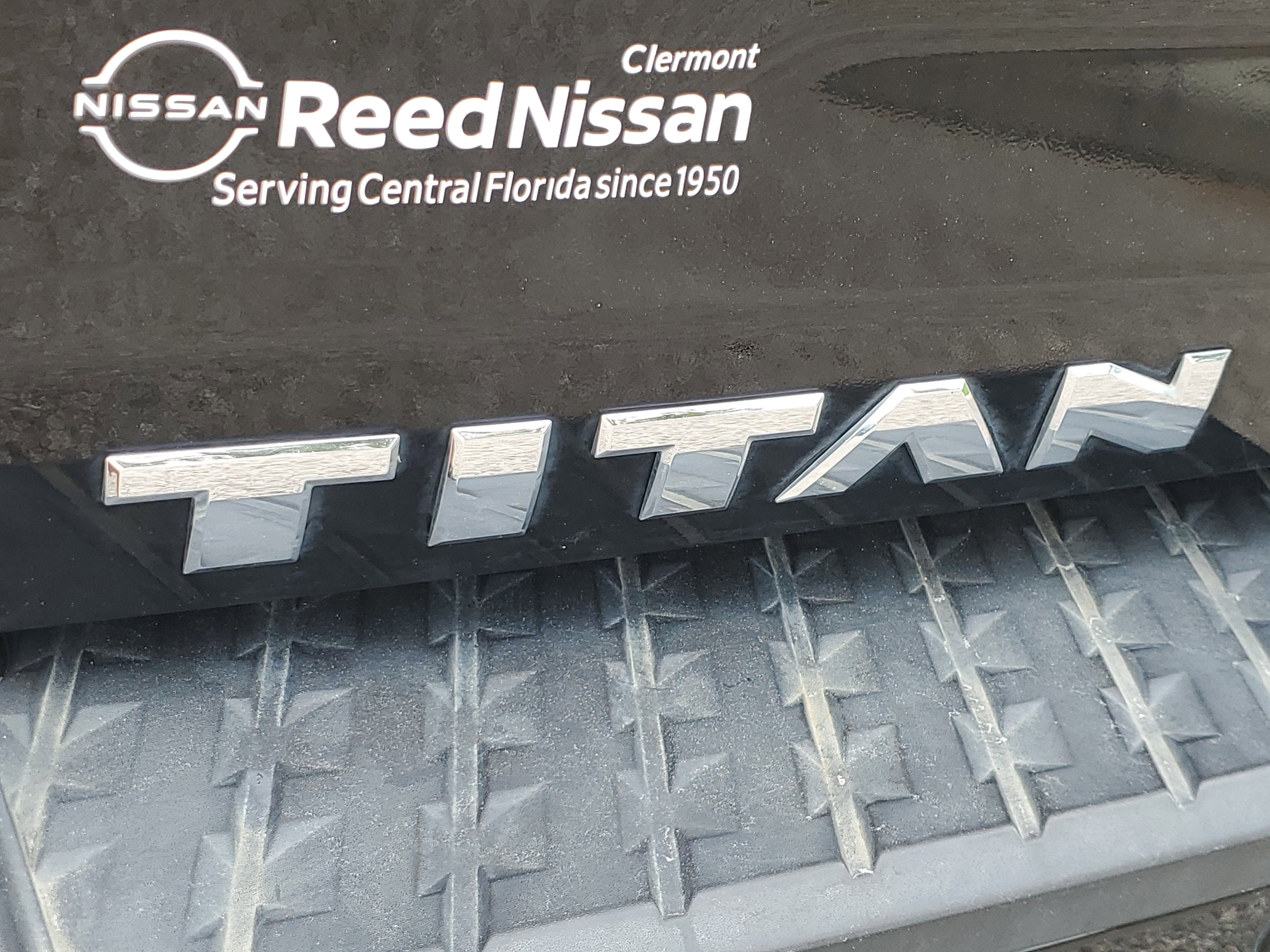 2017 Nissan Titan SV