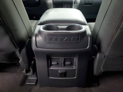 2017 Nissan Titan SV