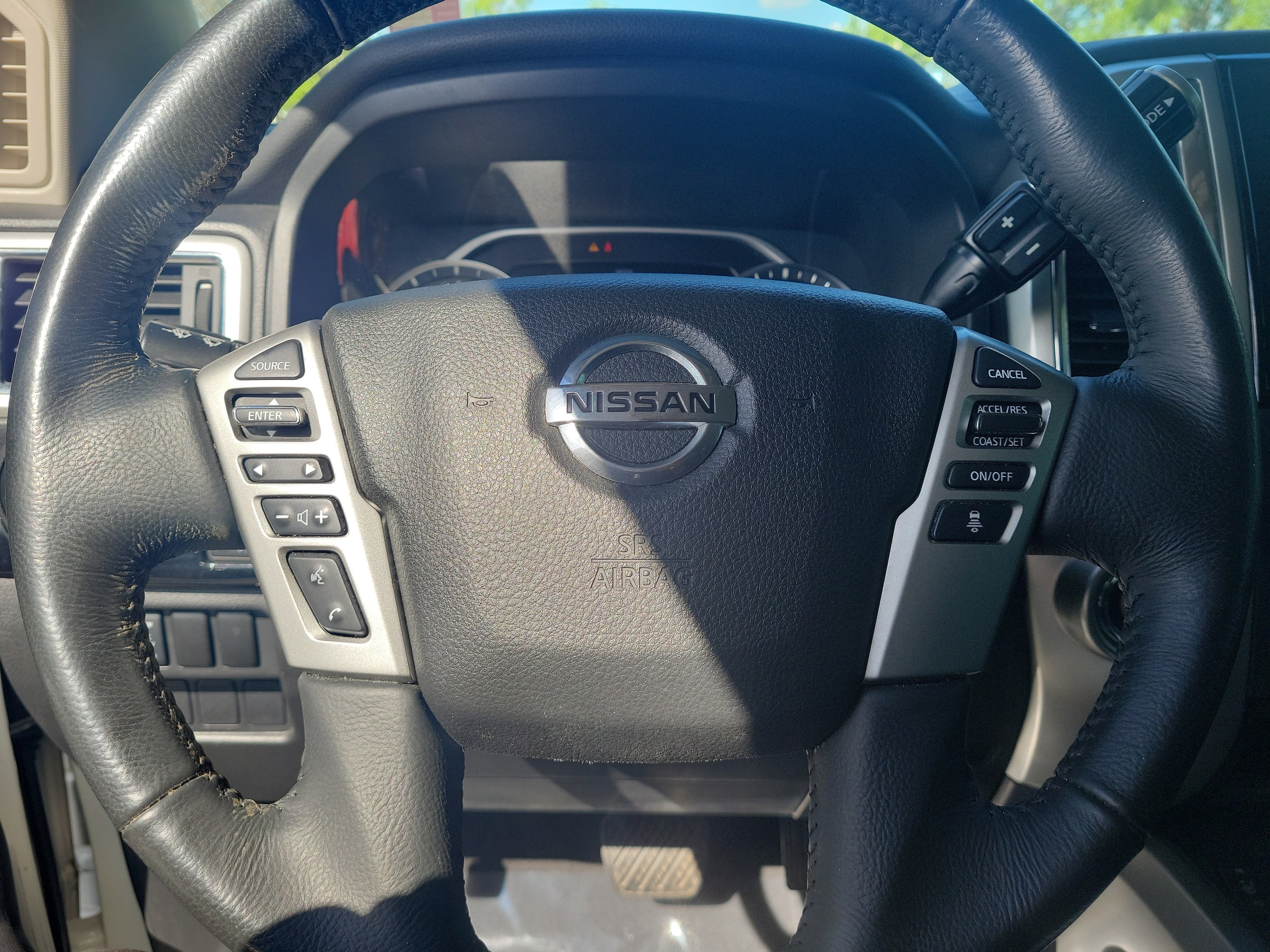 2021 Nissan Titan SV